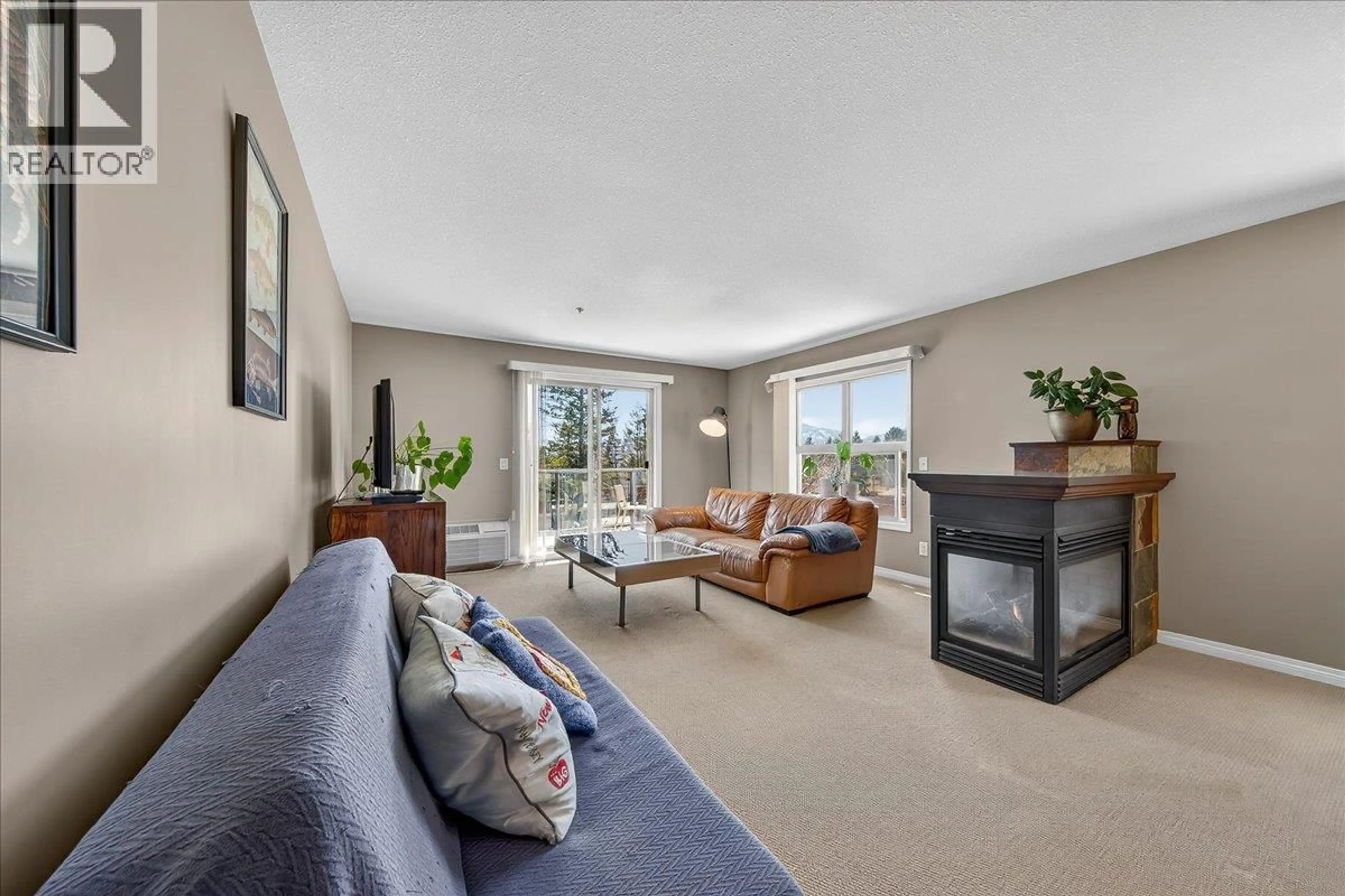 Living room with furniture, unknown for 310 - 4884 STANLEY STREET, Radium Hot Springs British Columbia V0A1M0