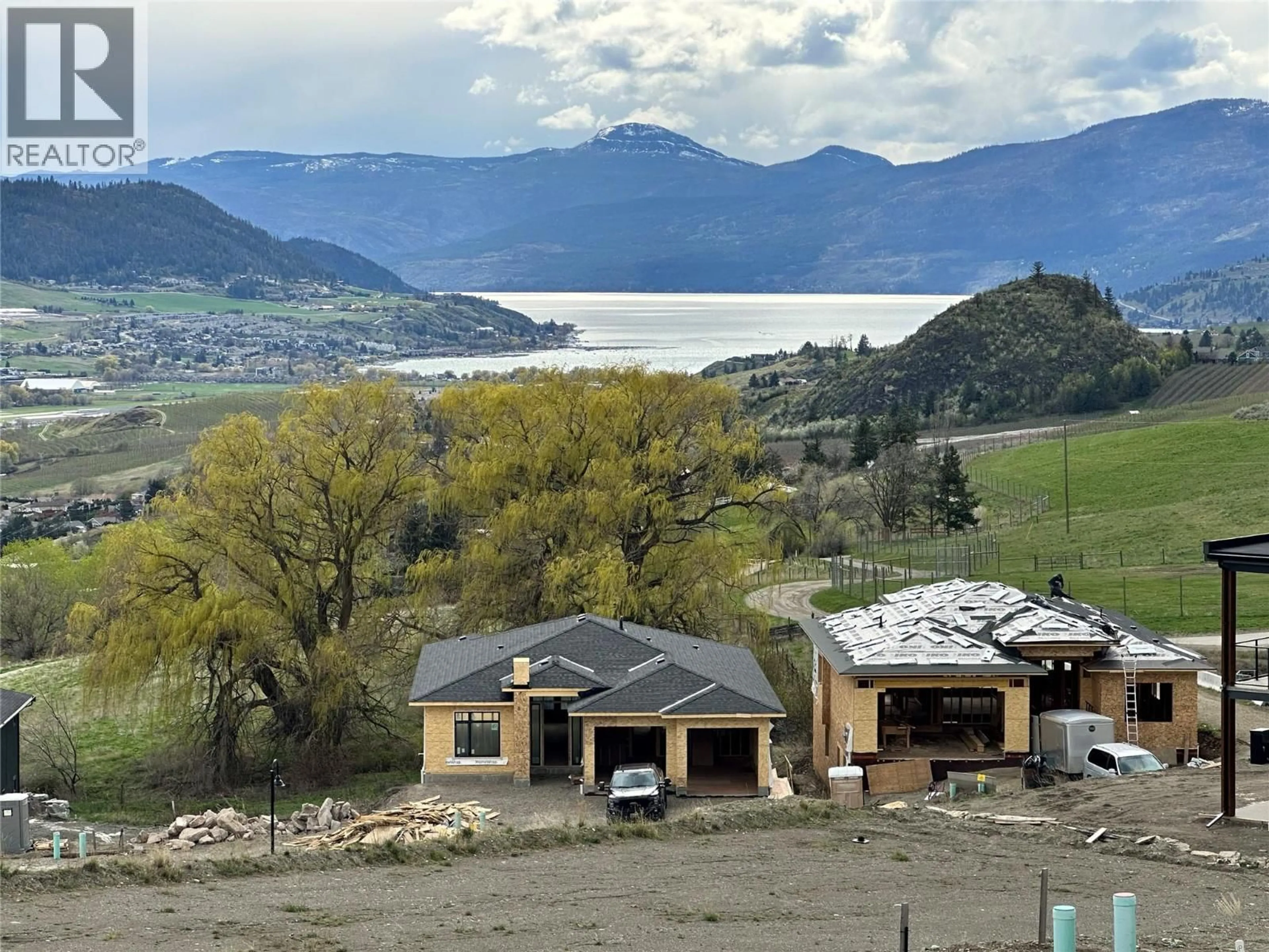 A pic from outside/outdoor area/front of a property/back of a property/a pic from drone, water/lake/river/ocean view for 4303 PAINTED TURTLE DRIVE, Vernon British Columbia V1T9W4