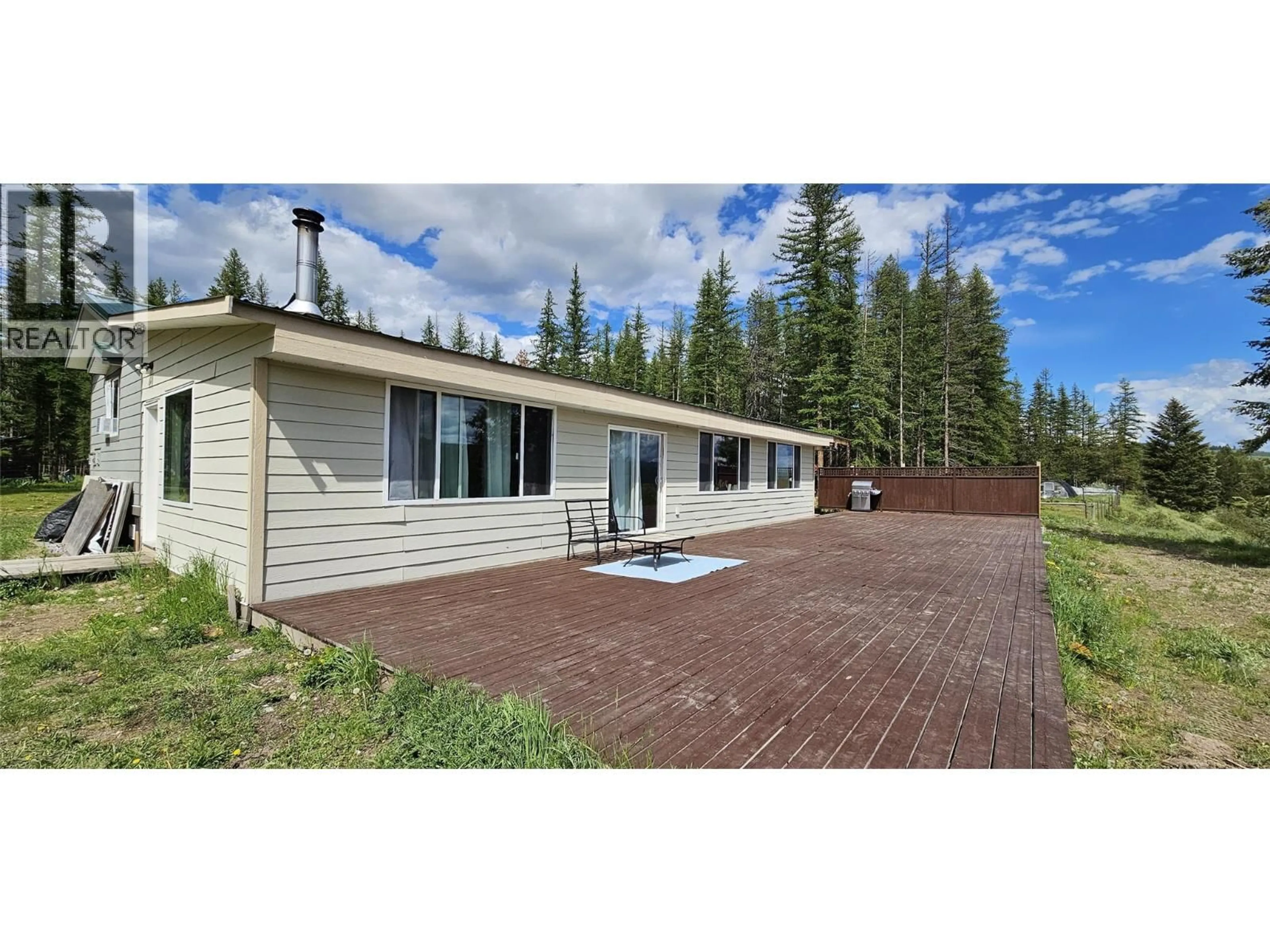 A pic from outside/outdoor area/front of a property/back of a property/a pic from drone, unknown for 5630 BURTON ROAD, Bridesville British Columbia V0H1Y0