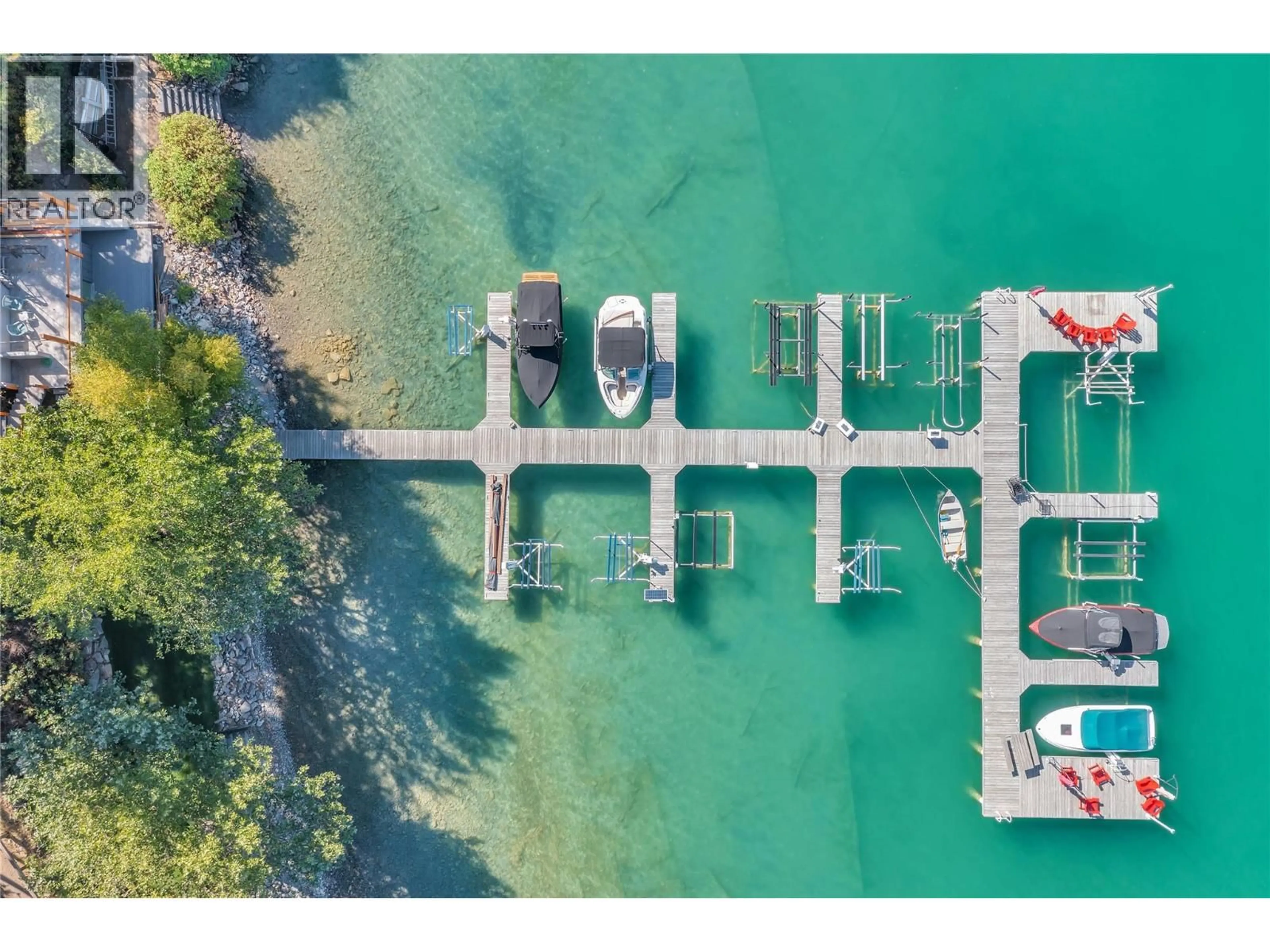 A pic from outside/outdoor area/front of a property/back of a property/a pic from drone, water/lake/river/ocean view for 7 - 13341 KIDSTON ROAD, Coldstream British Columbia V1B1Z4