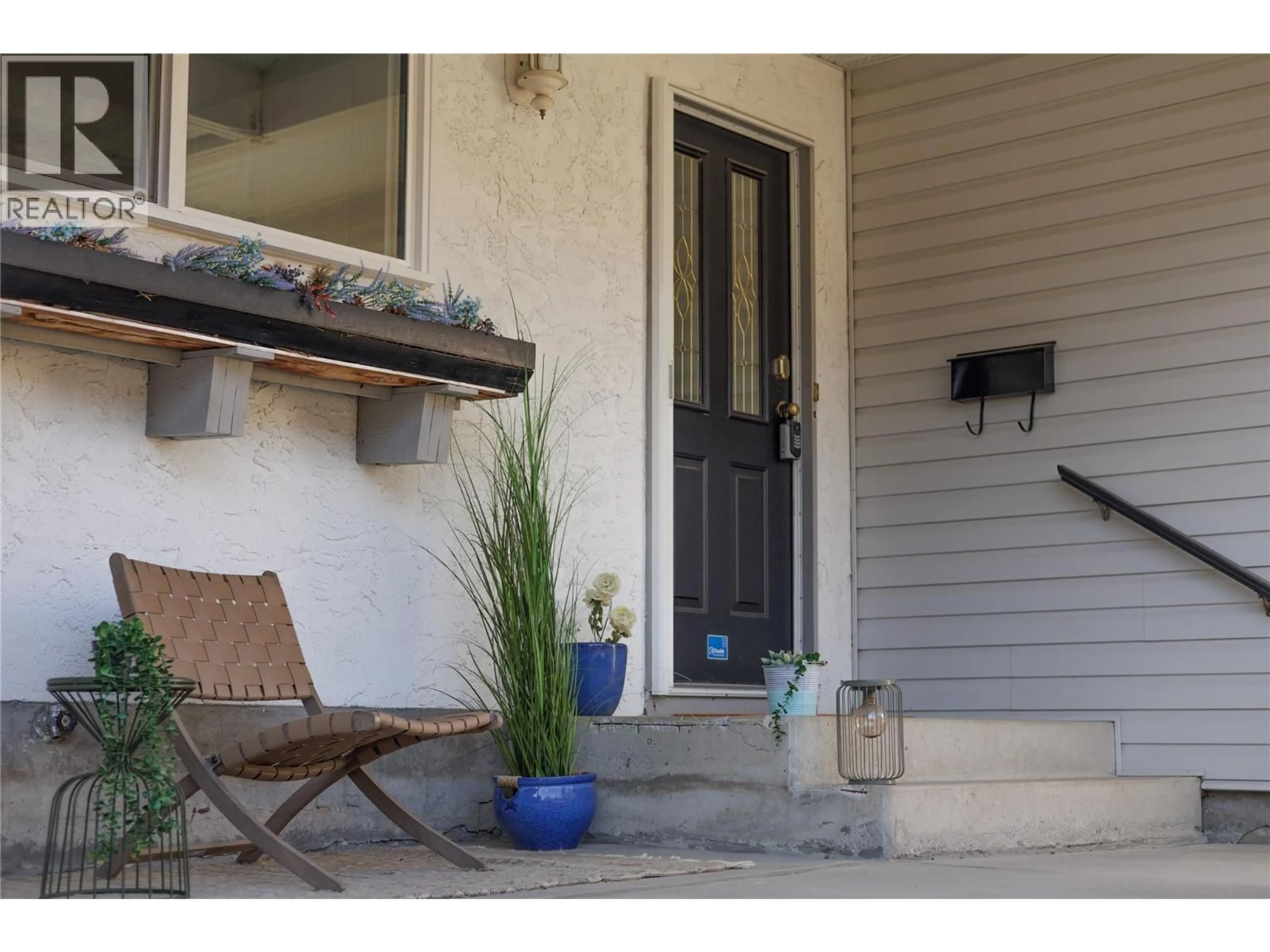 Unknown for 300 GORDONHORN CRESCENT, Kamloops British Columbia V2E1G7