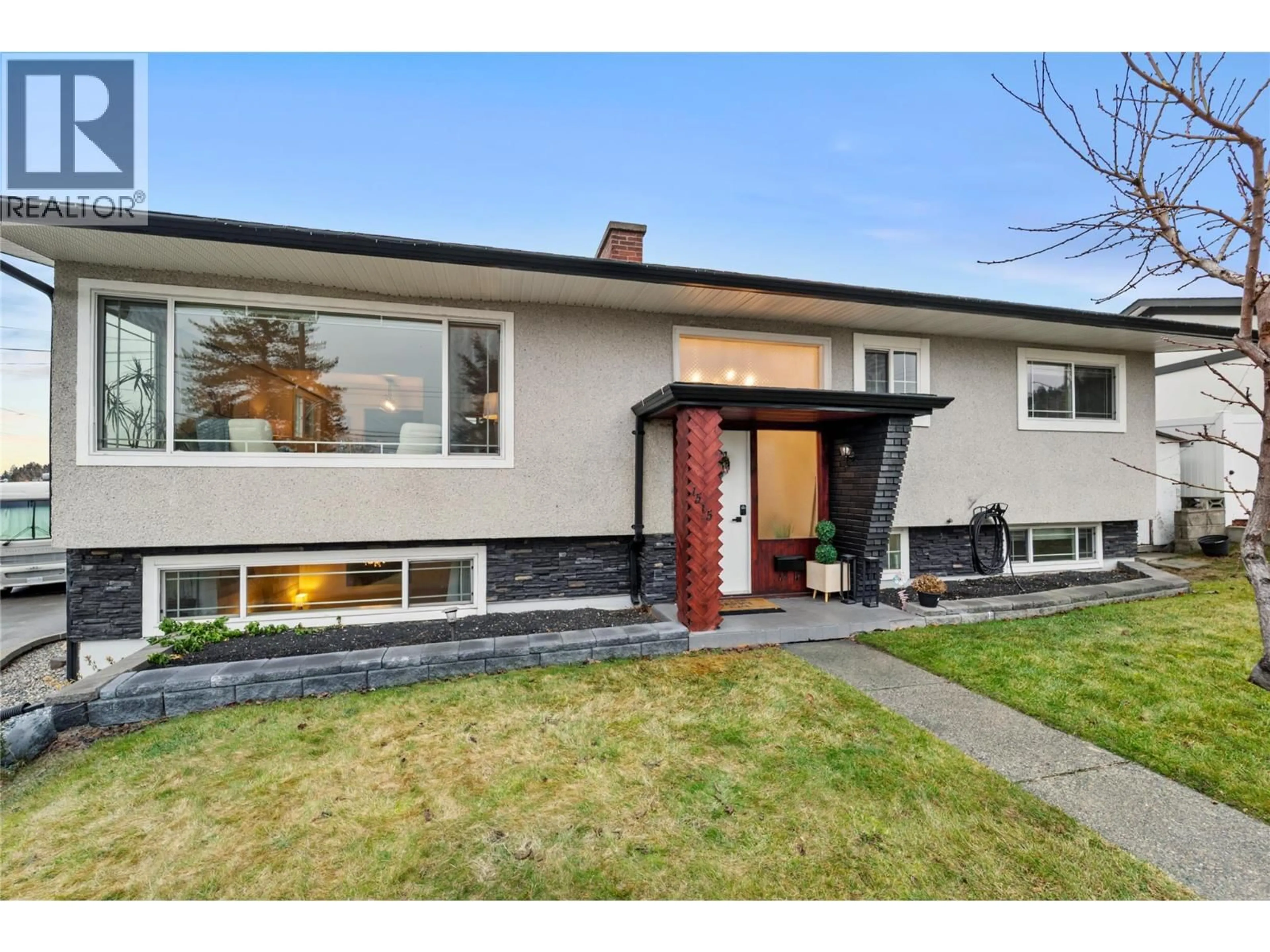 Unknown for 1515 ROBINSON CRESCENT, Kamloops British Columbia V2C3J2