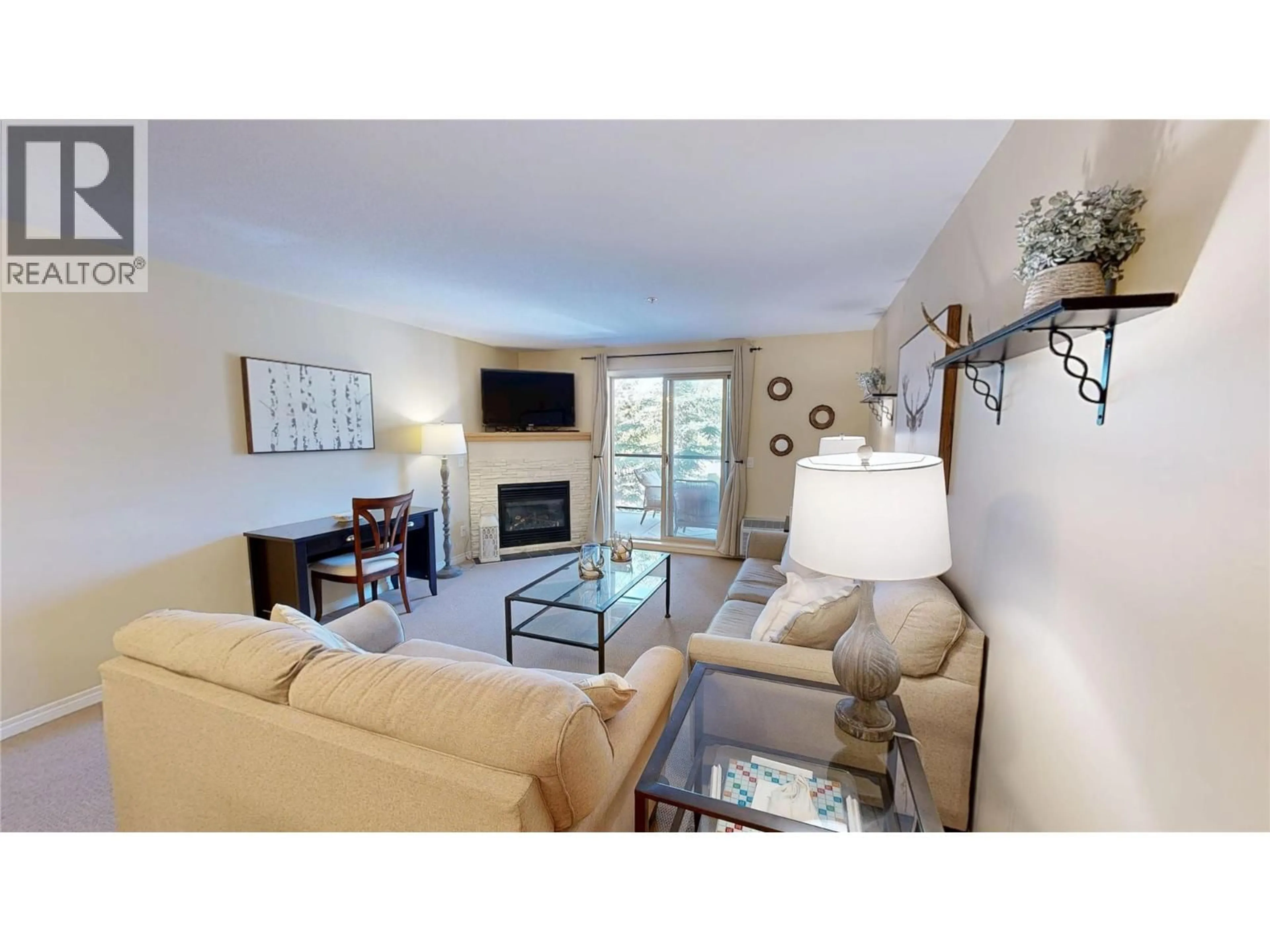 Living room with furniture, unknown for 205 - 4874 STANLEY STREET, Radium Hot Springs British Columbia V0A1M0