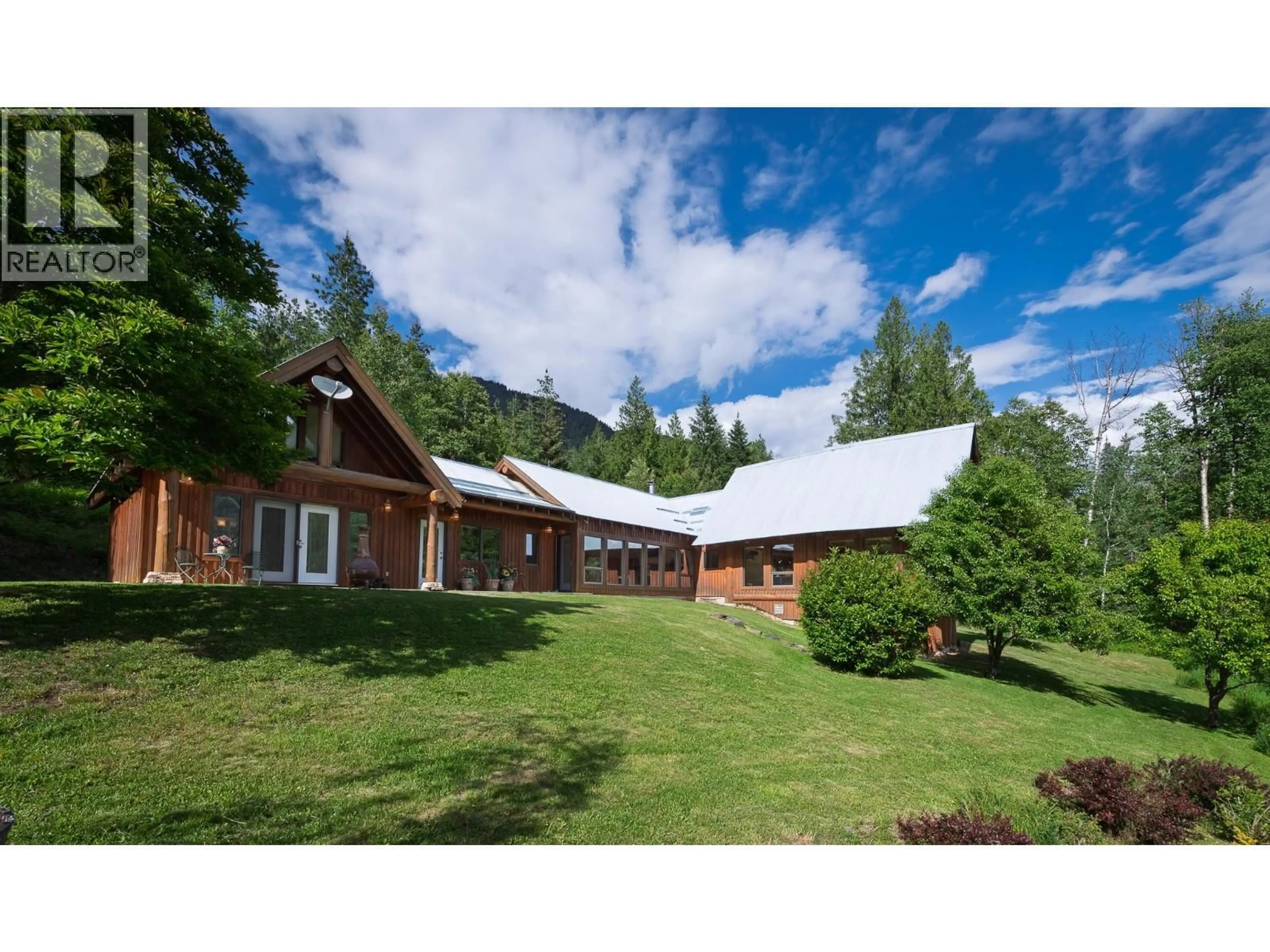 A pic from outside/outdoor area/front of a property/back of a property/a pic from drone, mountain view for 16749 CRAWFORD CREEK ROAD, Crawford Bay British Columbia V0B1E0