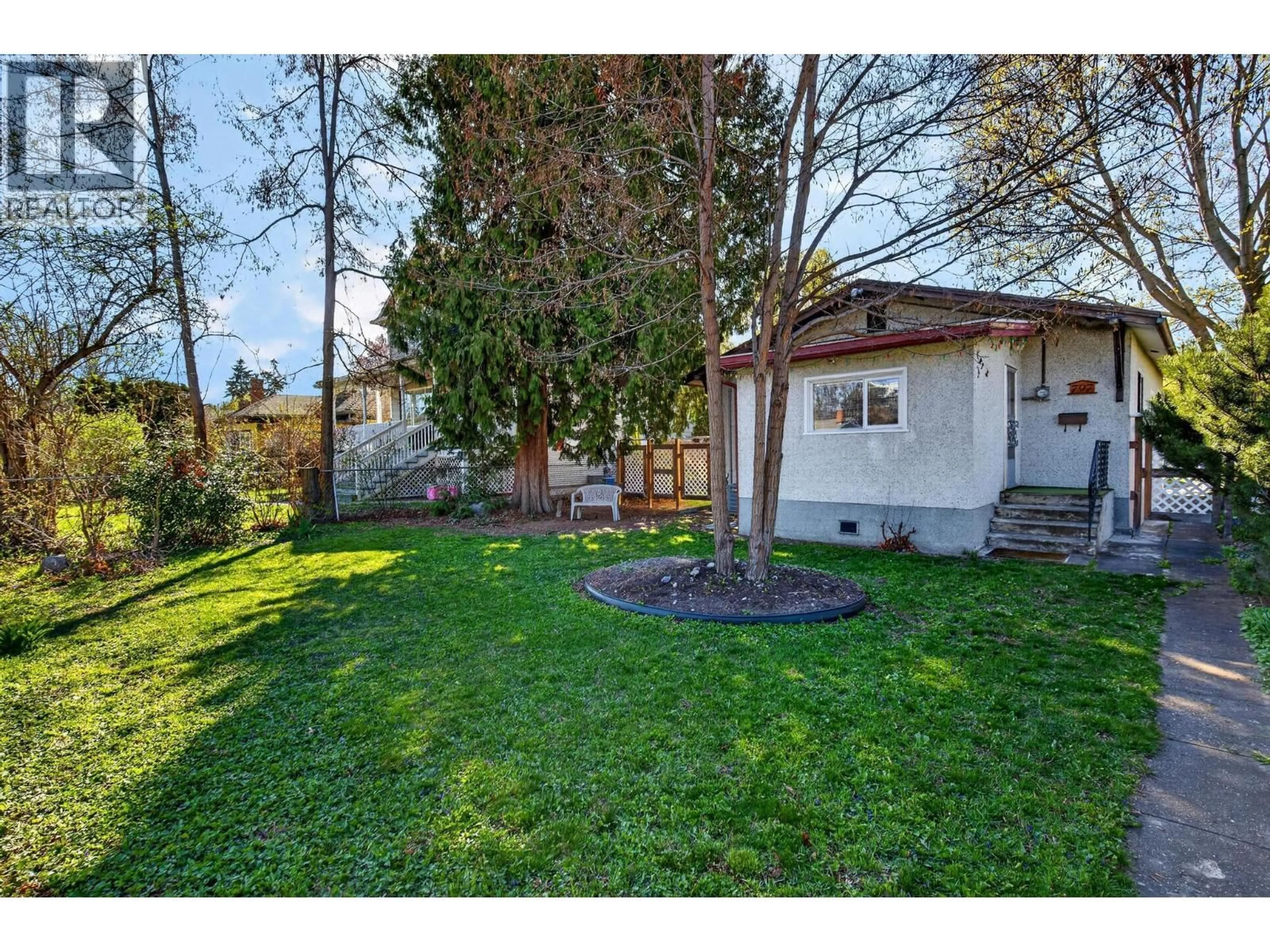 Unknown for 797 DEHART AVENUE, Kelowna British Columbia V1Y6A2