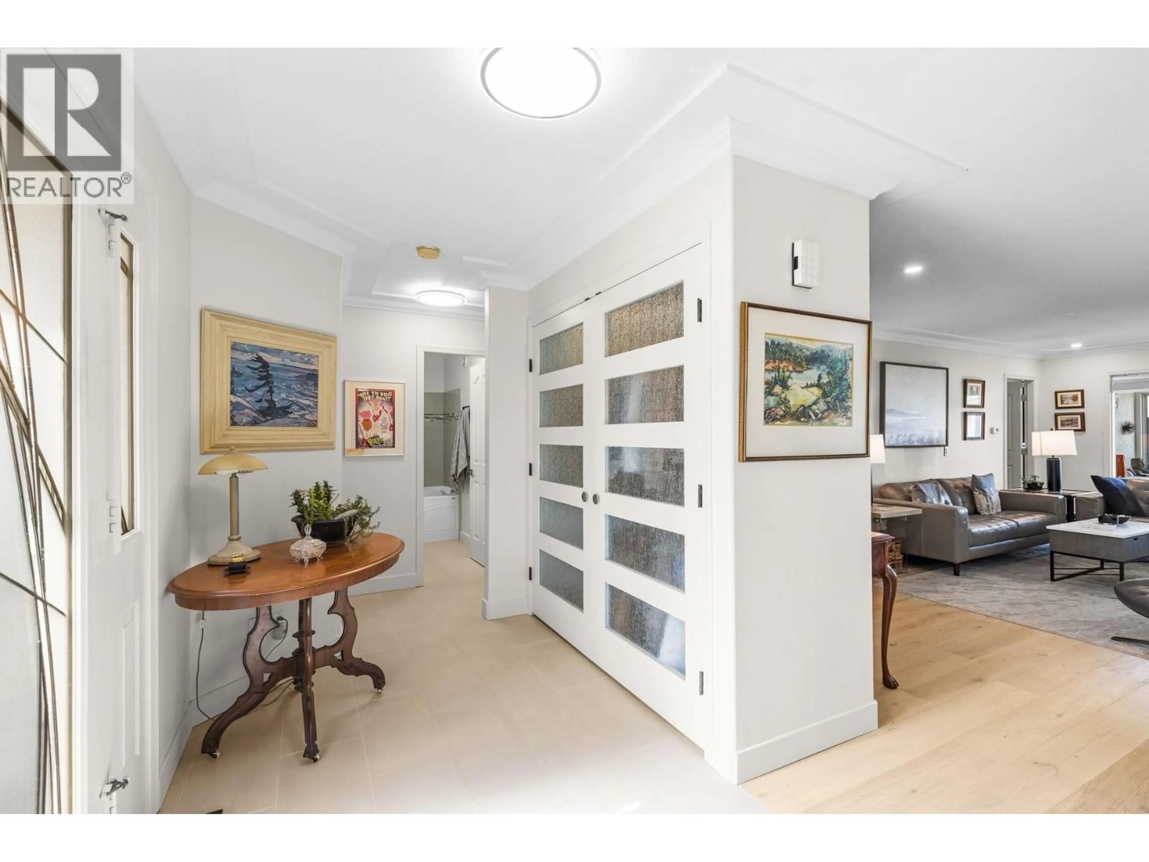 Indoor entryway for 1112 LANFRANCO ROAD, Kelowna British Columbia V1W3W5