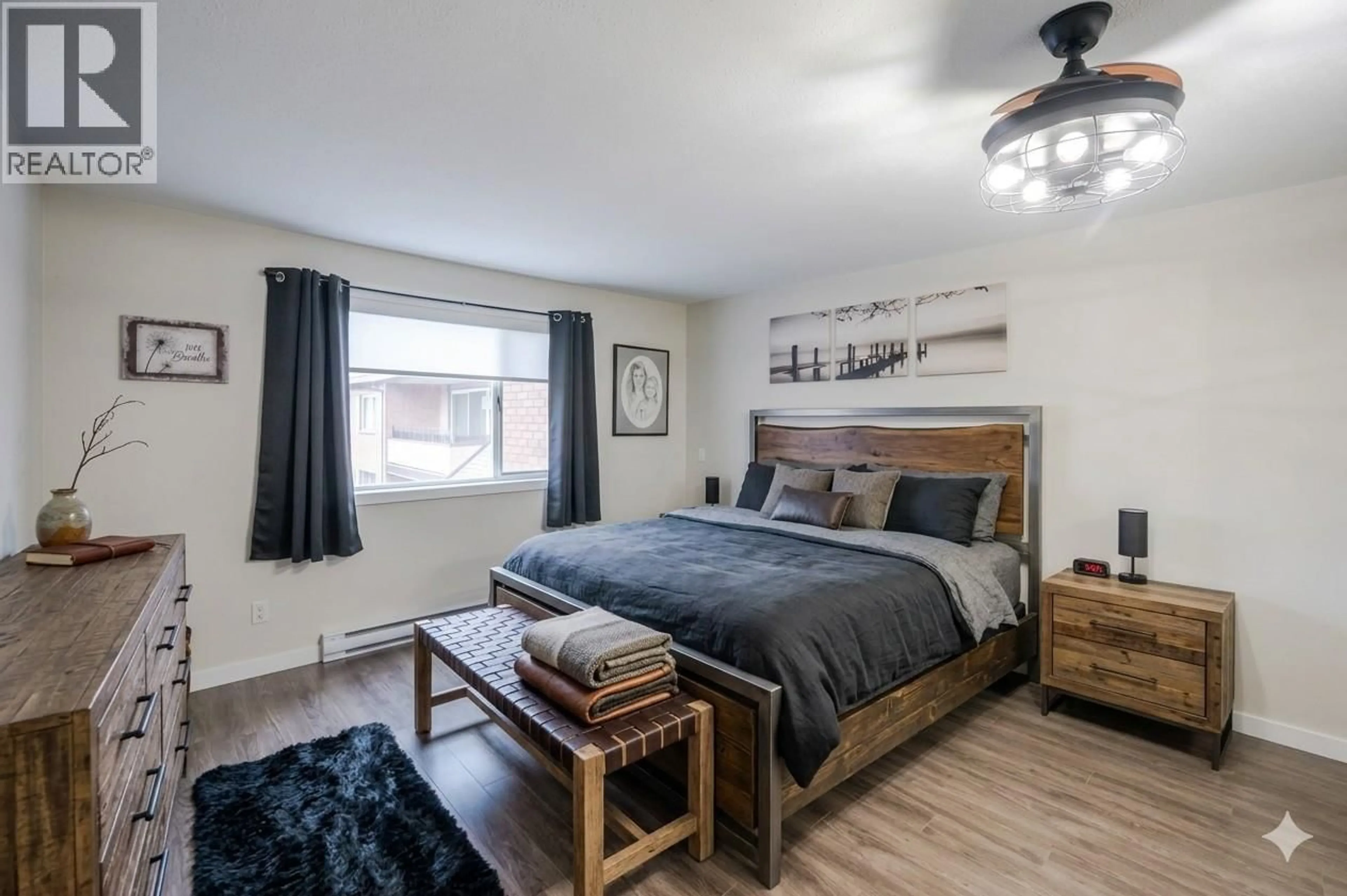 Bedroom with bed, unknown for 216 - 337 MCKINNEY ROAD, Oliver British Columbia V0H1T3