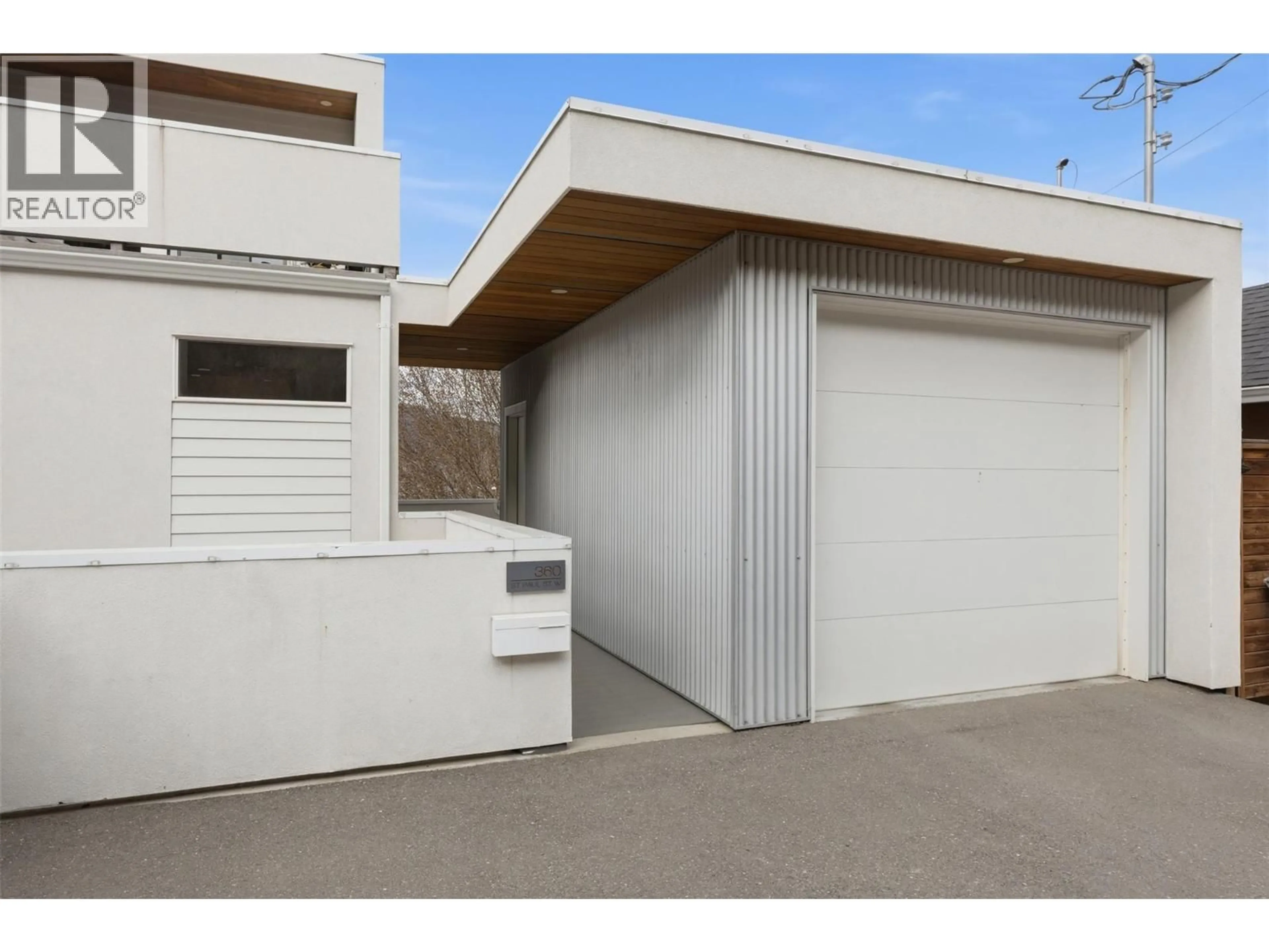 Indoor garage for 360 ST PAUL STREET WEST, Kamloops British Columbia V2C1G4