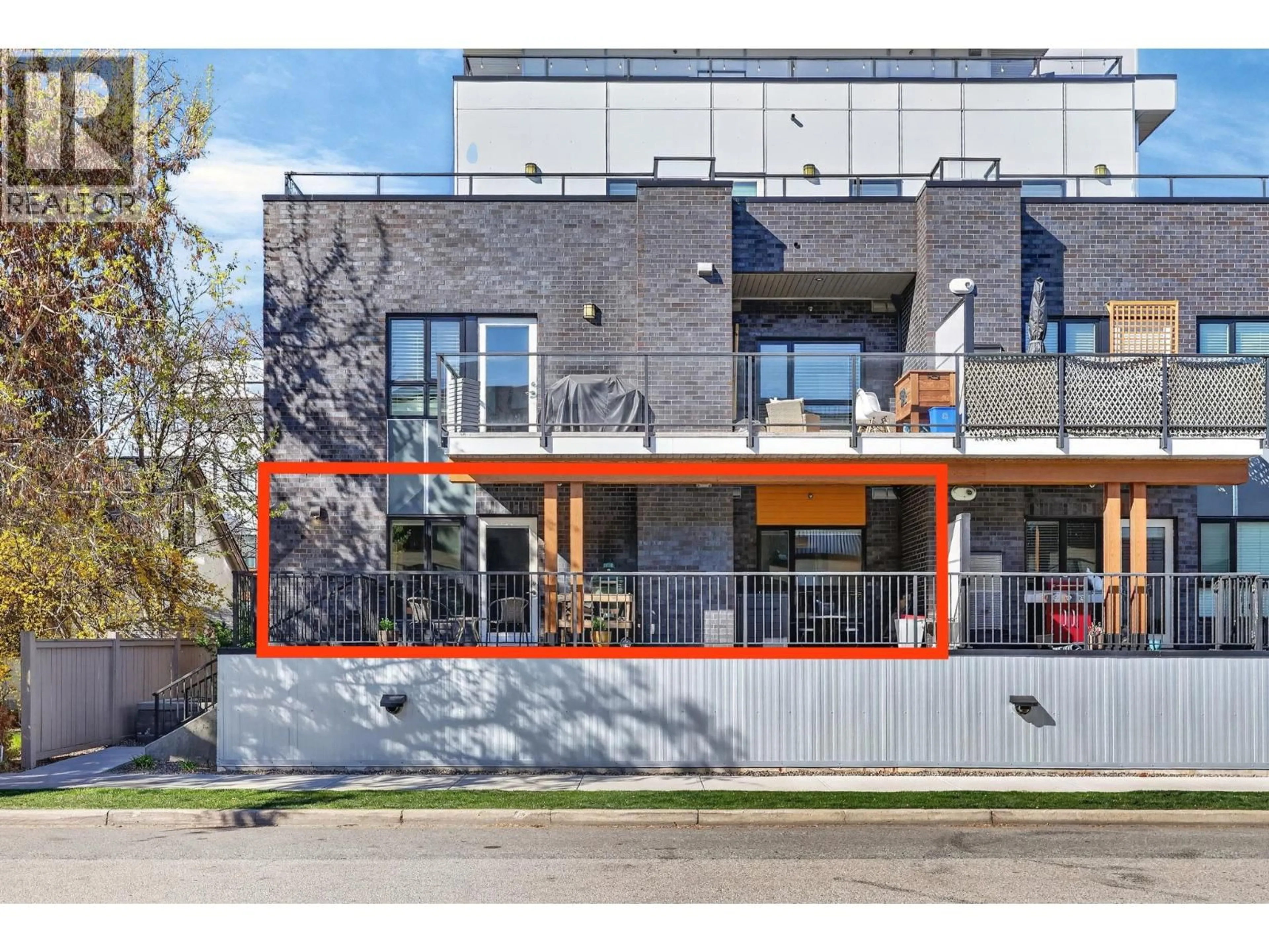 Home with brick exterior material, street for 108 - 1883 WATER STREET, Kelowna British Columbia V1Y1K4