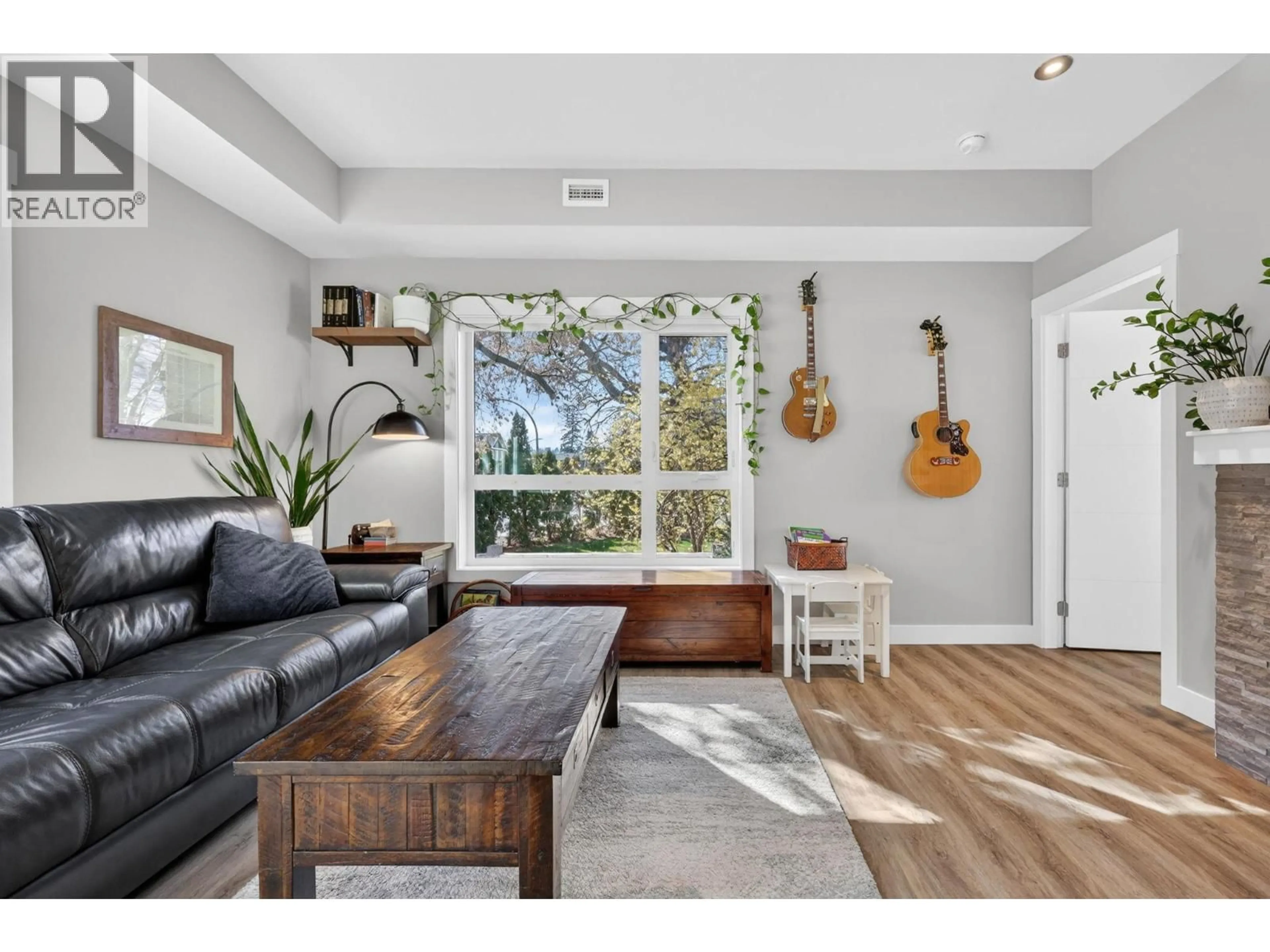 Living room with furniture, unknown for 108 - 1883 WATER STREET, Kelowna British Columbia V1Y1K4