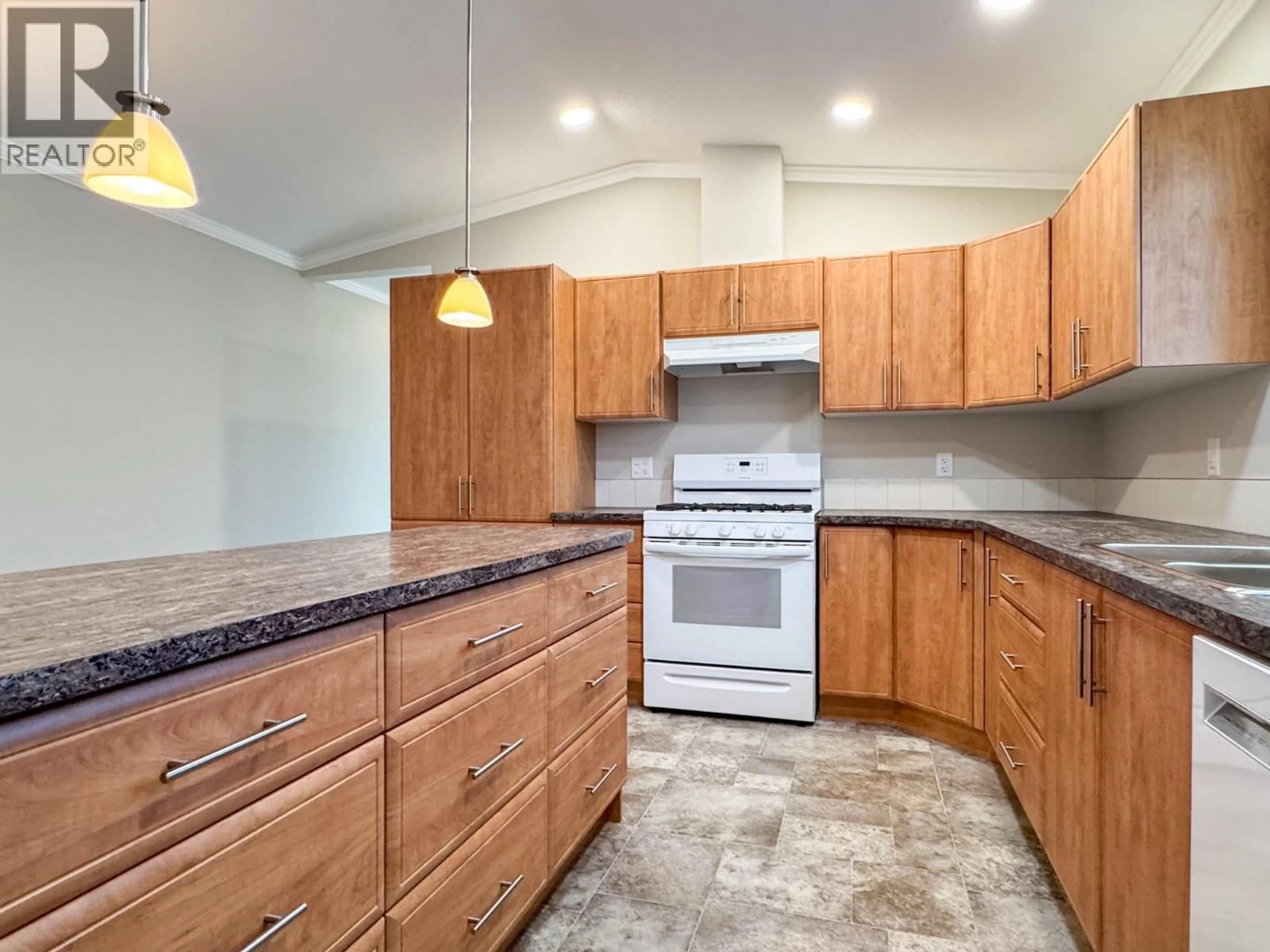 Standard kitchen, unknown for 110B - 3591 OLD VERNON ROAD, Kelowna British Columbia V1X6P4