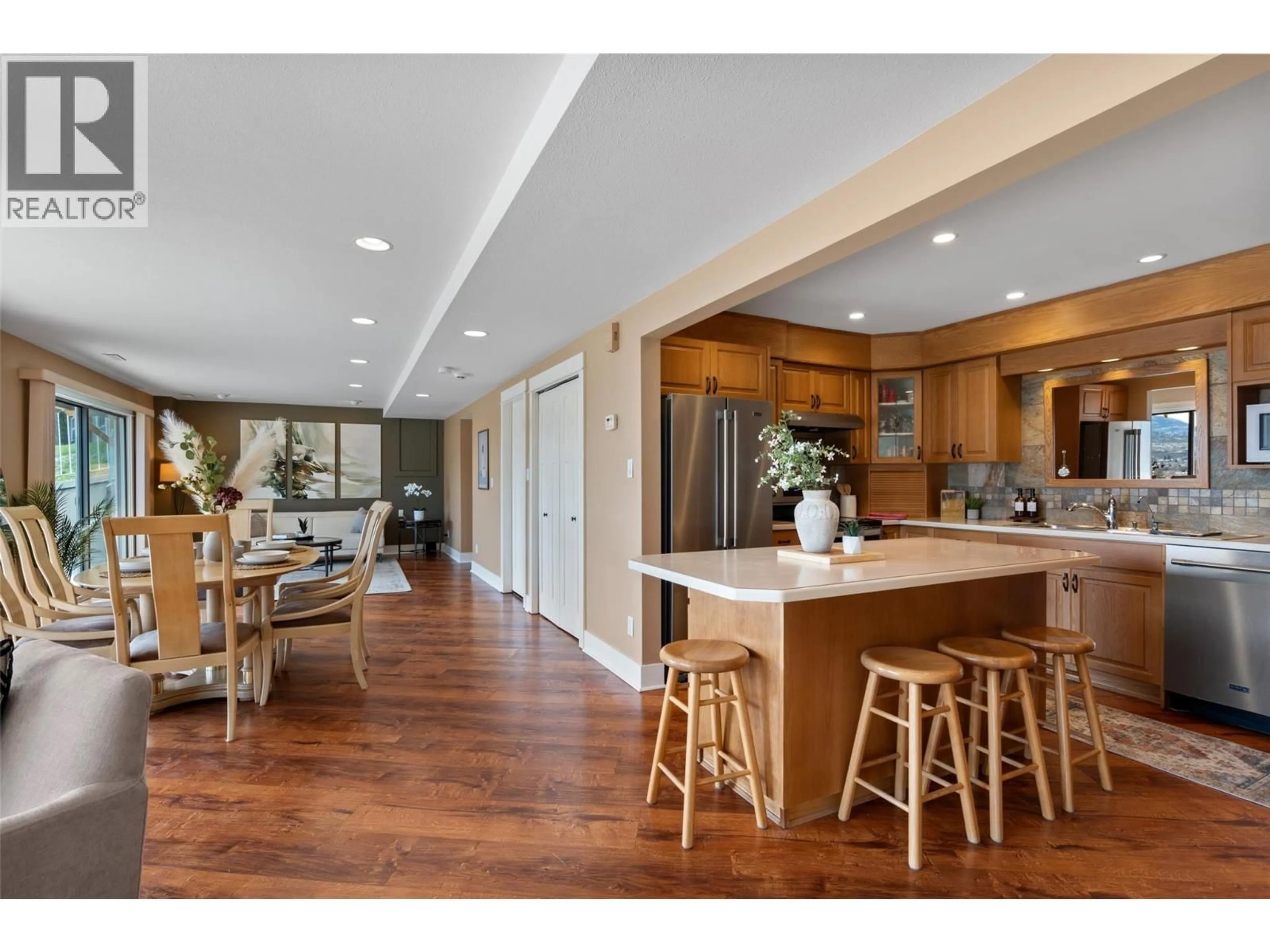 Open concept kitchen, wood/laminate floor for 287 CONNAUGHT ROAD, Kamloops British Columbia V2C1G5