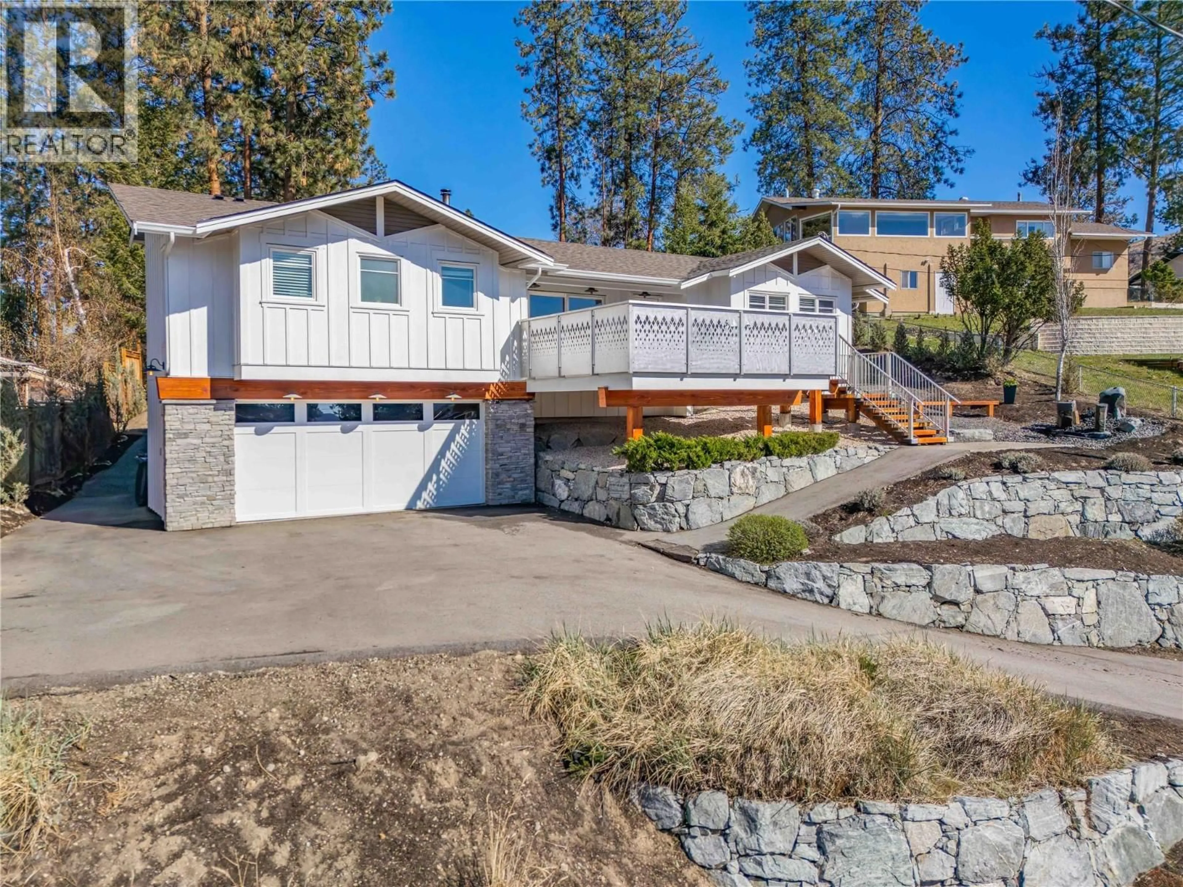 Home with vinyl exterior material, unknown for 488 SHEILA CRESCENT, Kelowna British Columbia V1W4L8