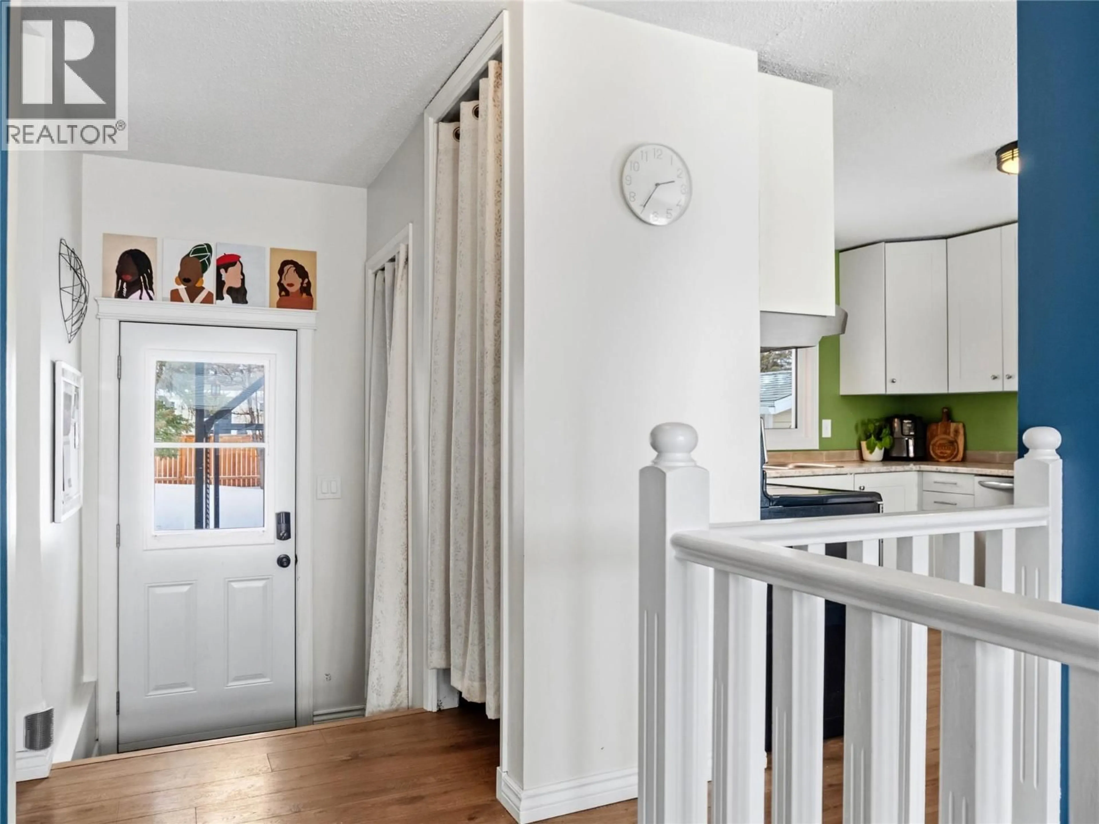 Indoor entryway for 1841 ASPEN DRIVE, Dawson Creek British Columbia V1G2S5