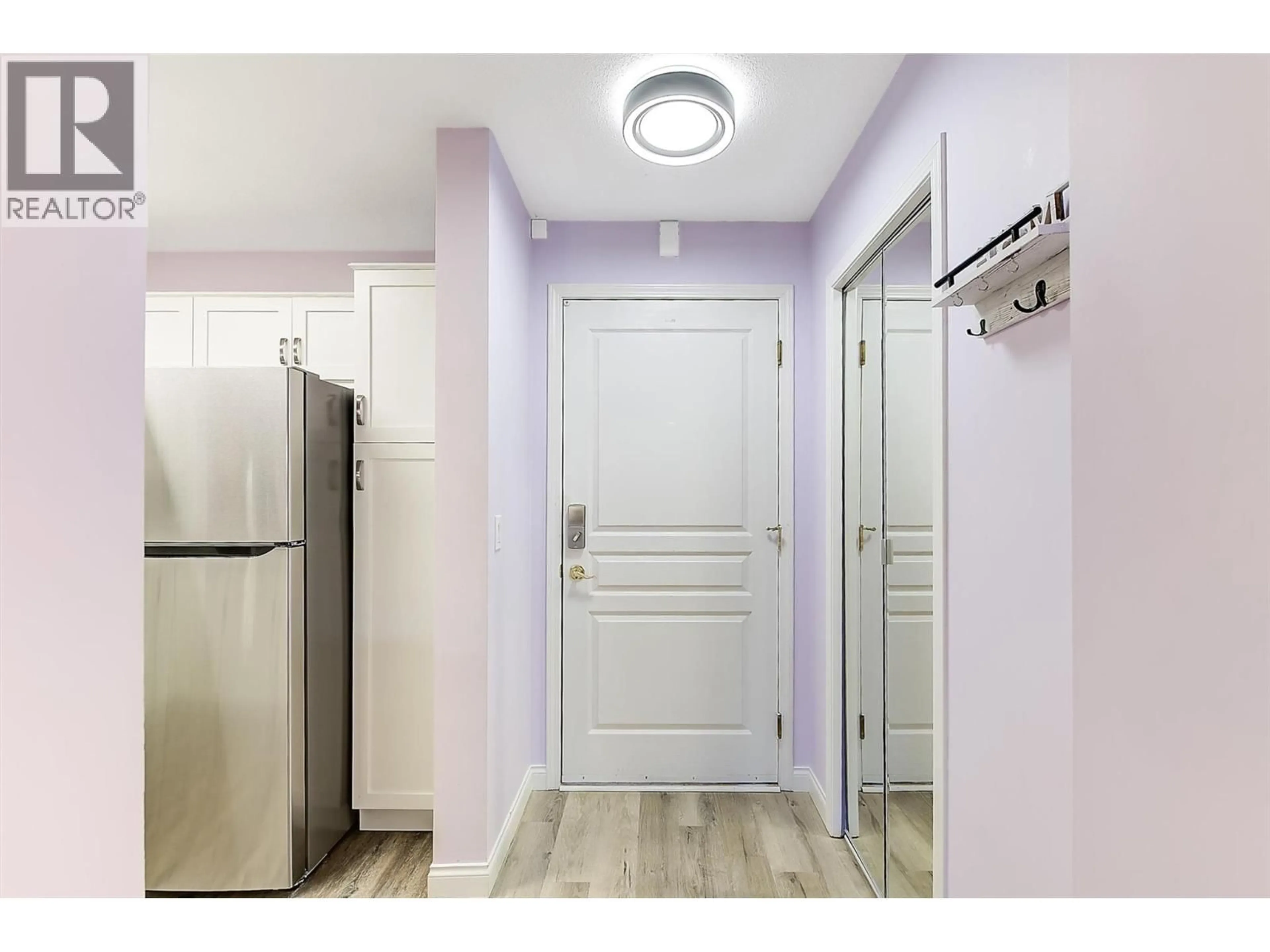 Indoor entryway for 215 - 3890 BROWN ROAD, West Kelowna British Columbia V4T2J5