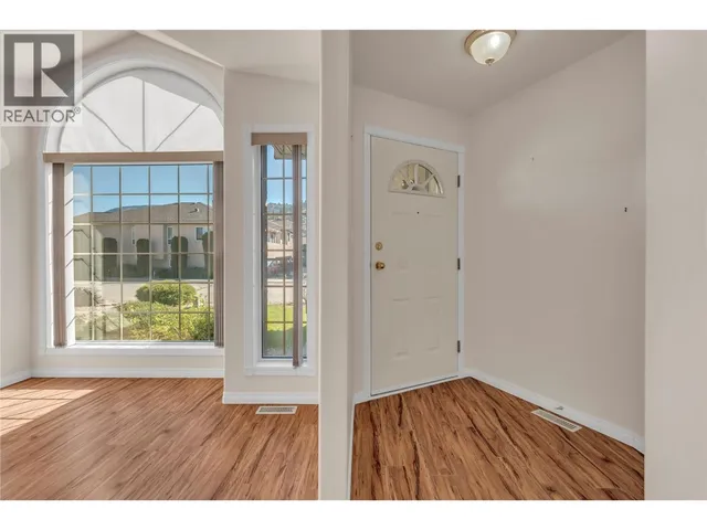 139 - 1634 CARMI AVENUE, Penticton 4