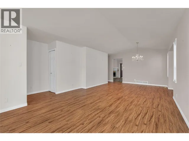 139 - 1634 CARMI AVENUE, Penticton 5