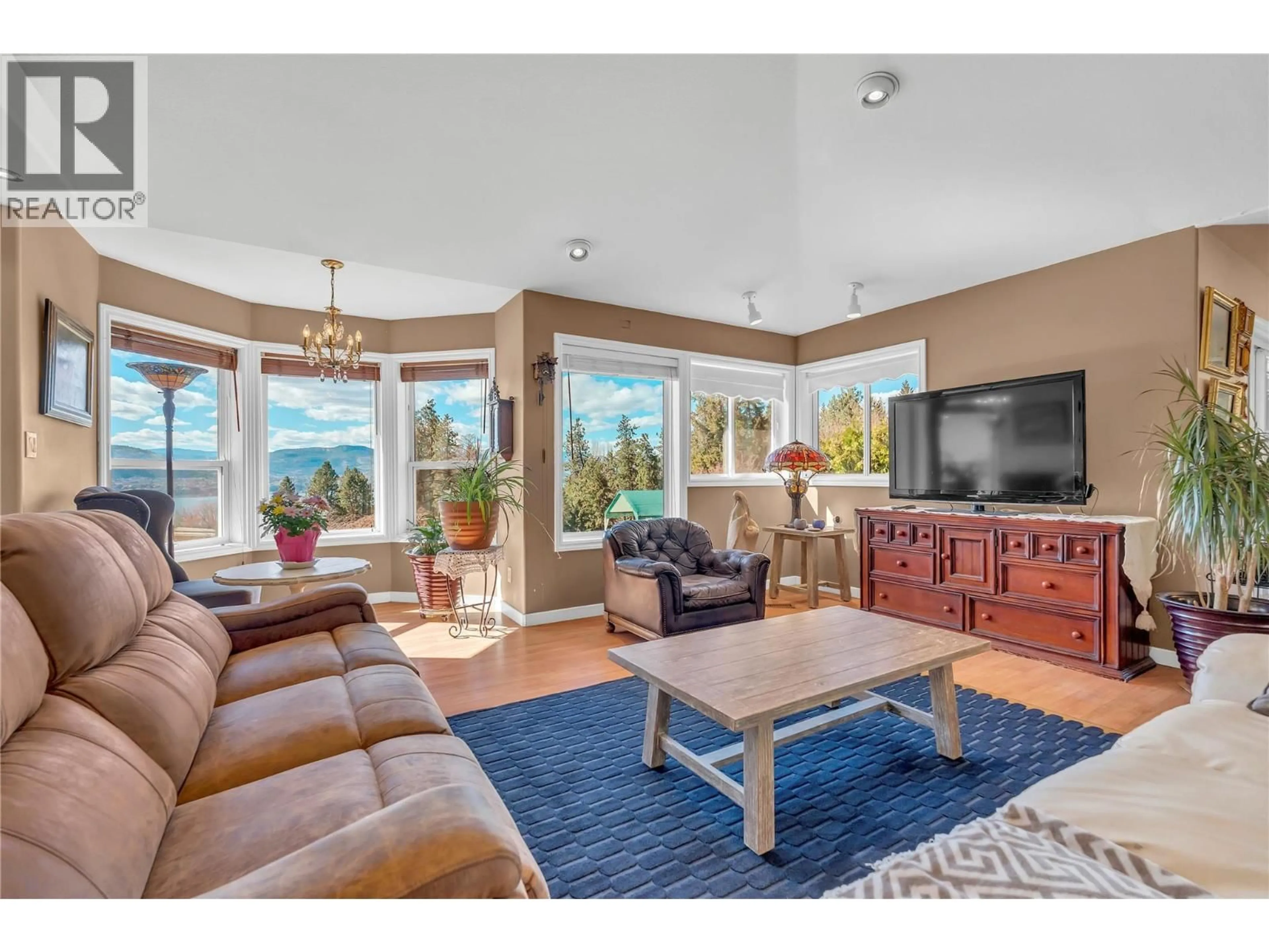 Living room with furniture, unknown for 3026 DEBECK ROAD, Naramata British Columbia V0H1N1