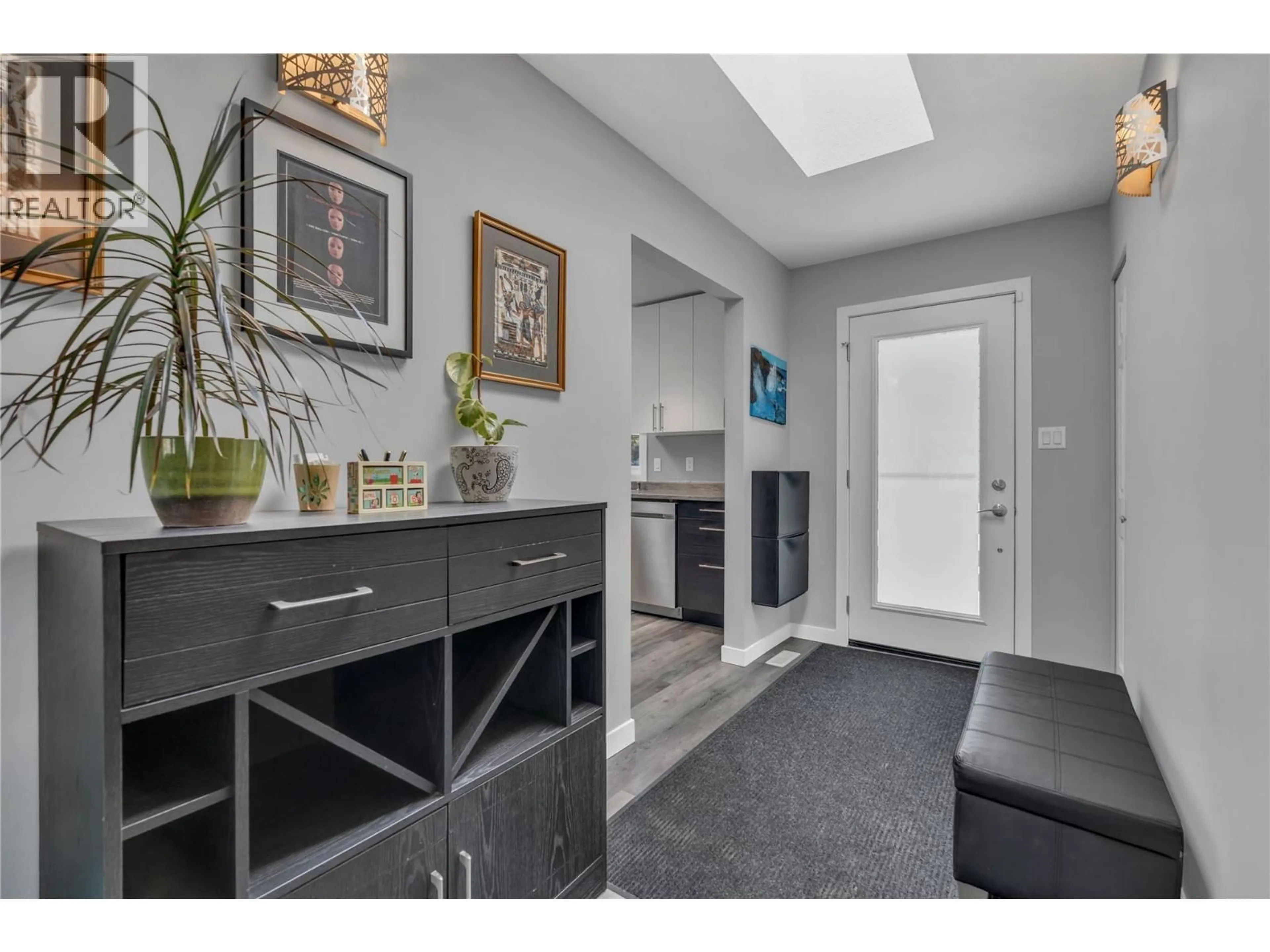 Indoor entryway for 12595 TAYLOR PLACE, Summerland British Columbia V0H1Z8