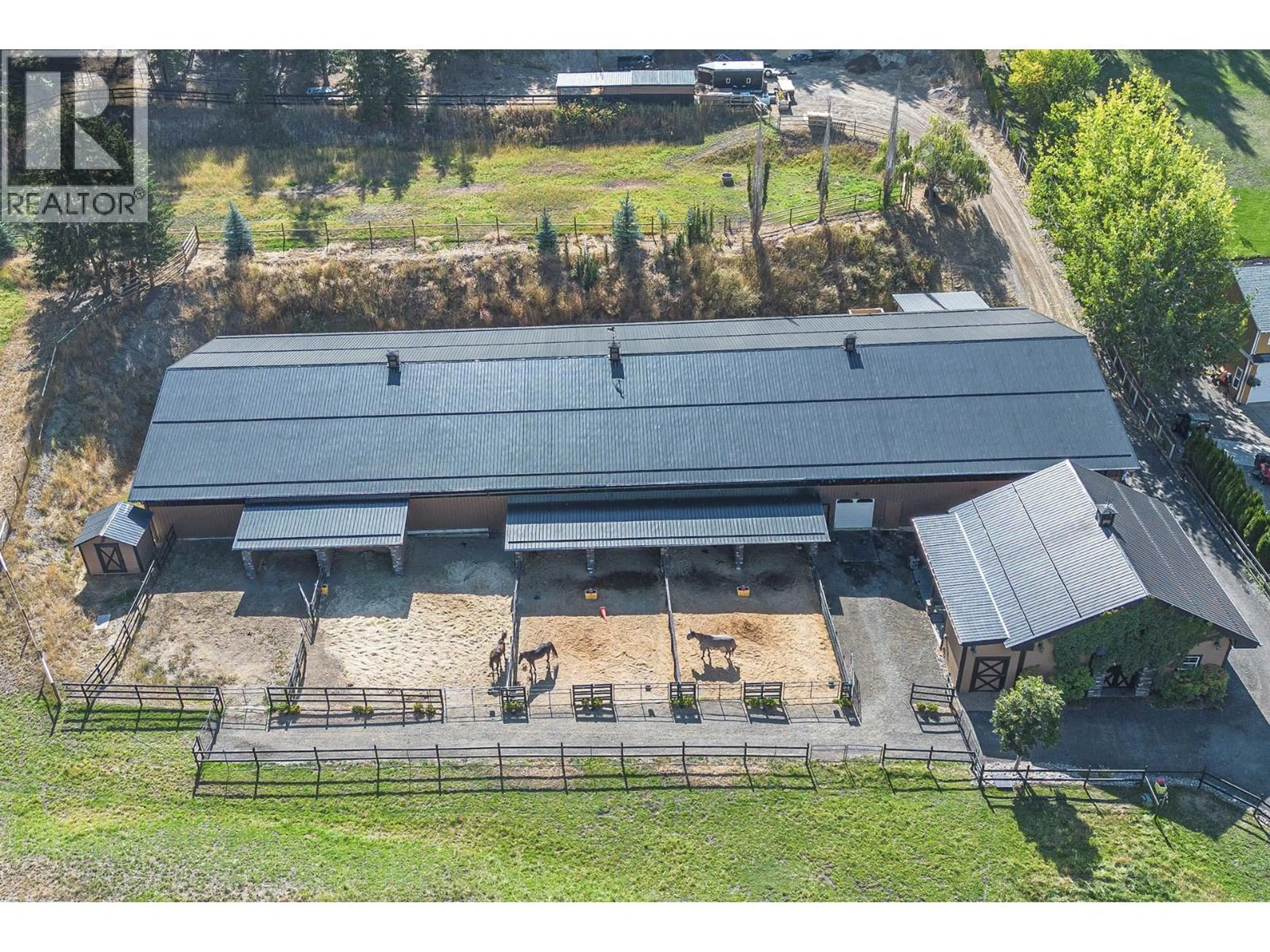 A pic from outside/outdoor area/front of a property/back of a property/a pic from drone, building for 5833 TODD ROAD, Kamloops British Columbia V2C6P2