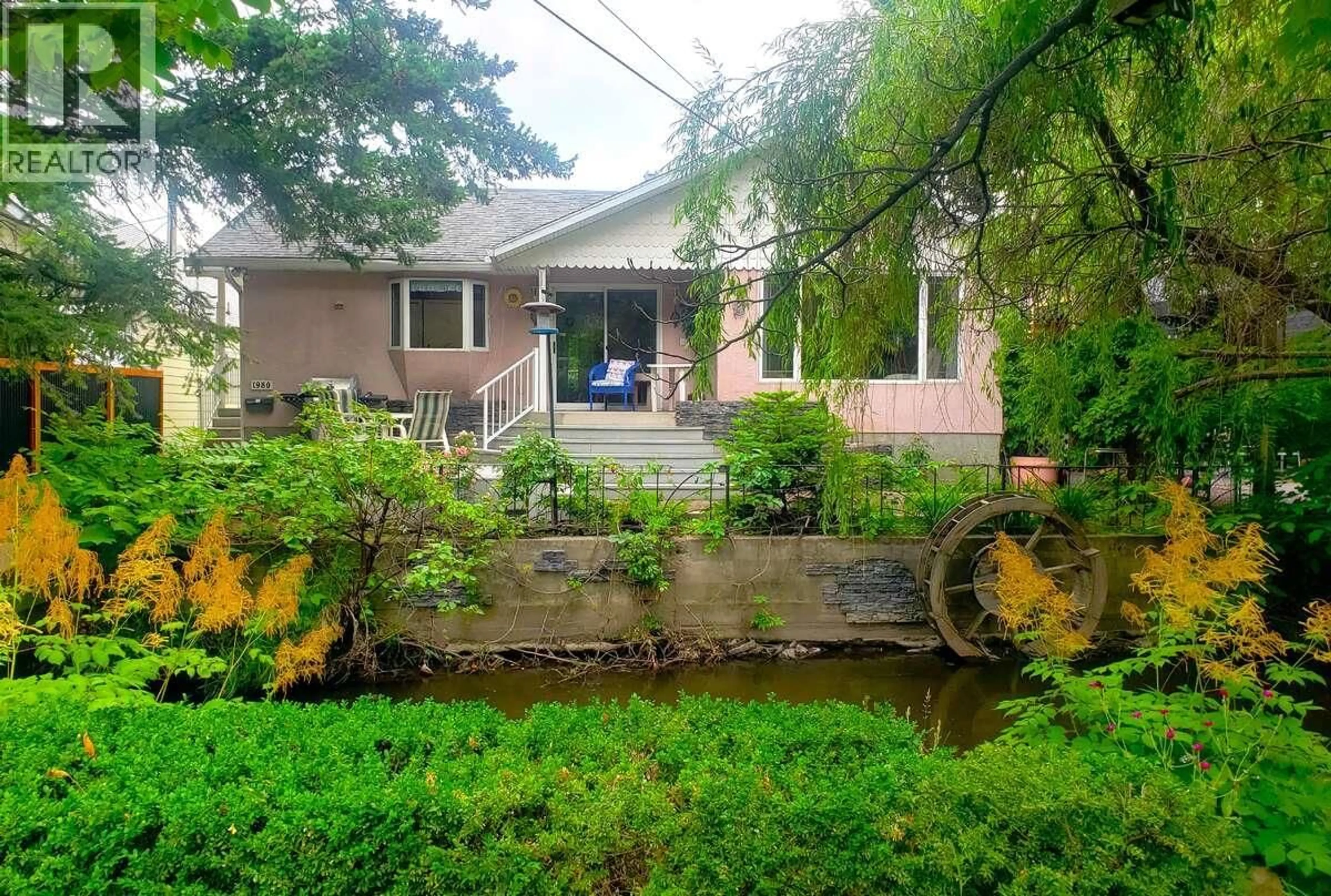 Patio, unknown for 1980 ETHEL STREET, Kelowna British Columbia V1Y2Z5