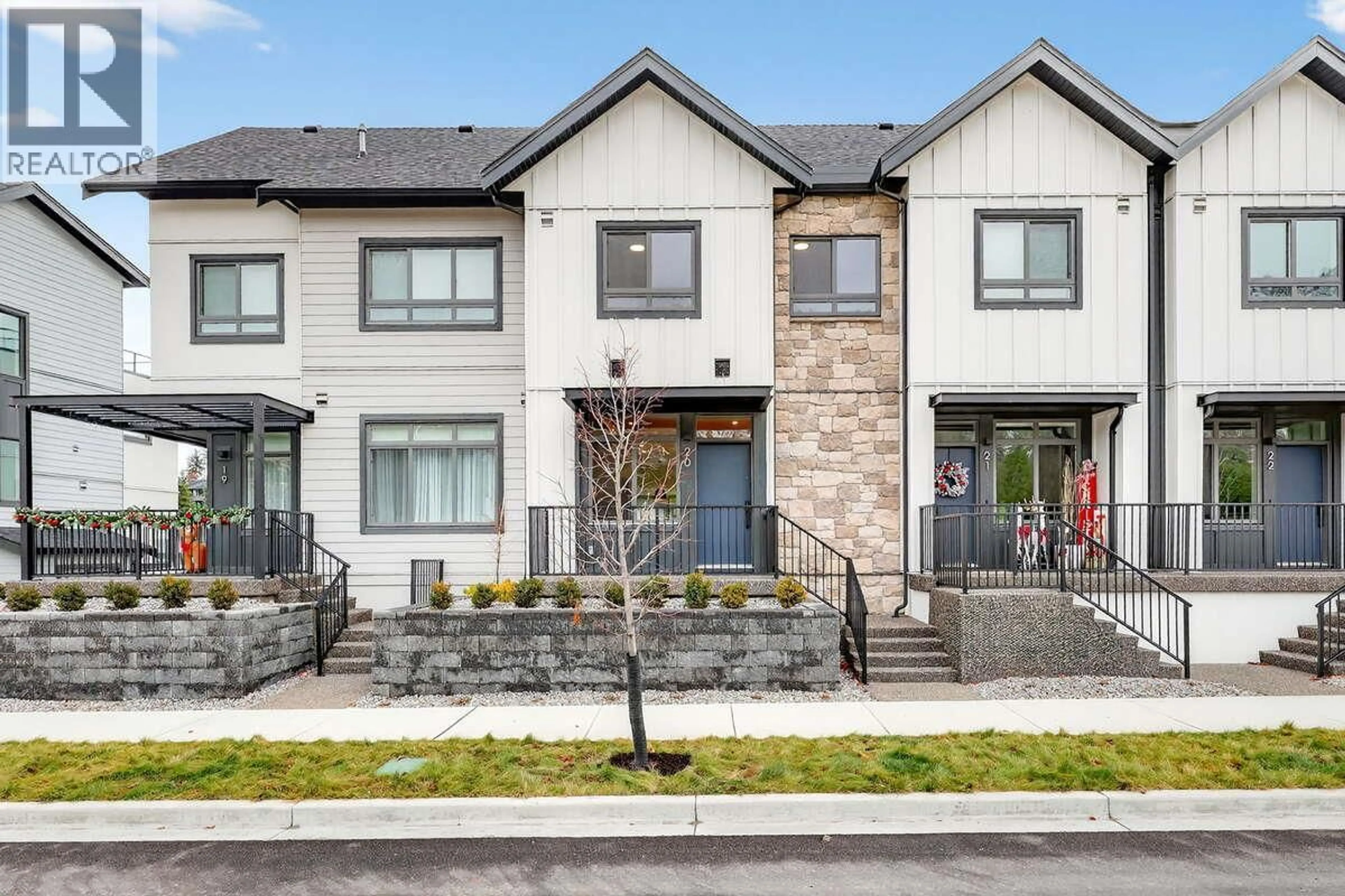 Home with brick exterior material, street for 20 - 1550 UNION ROAD, Kelowna British Columbia V1V0G9