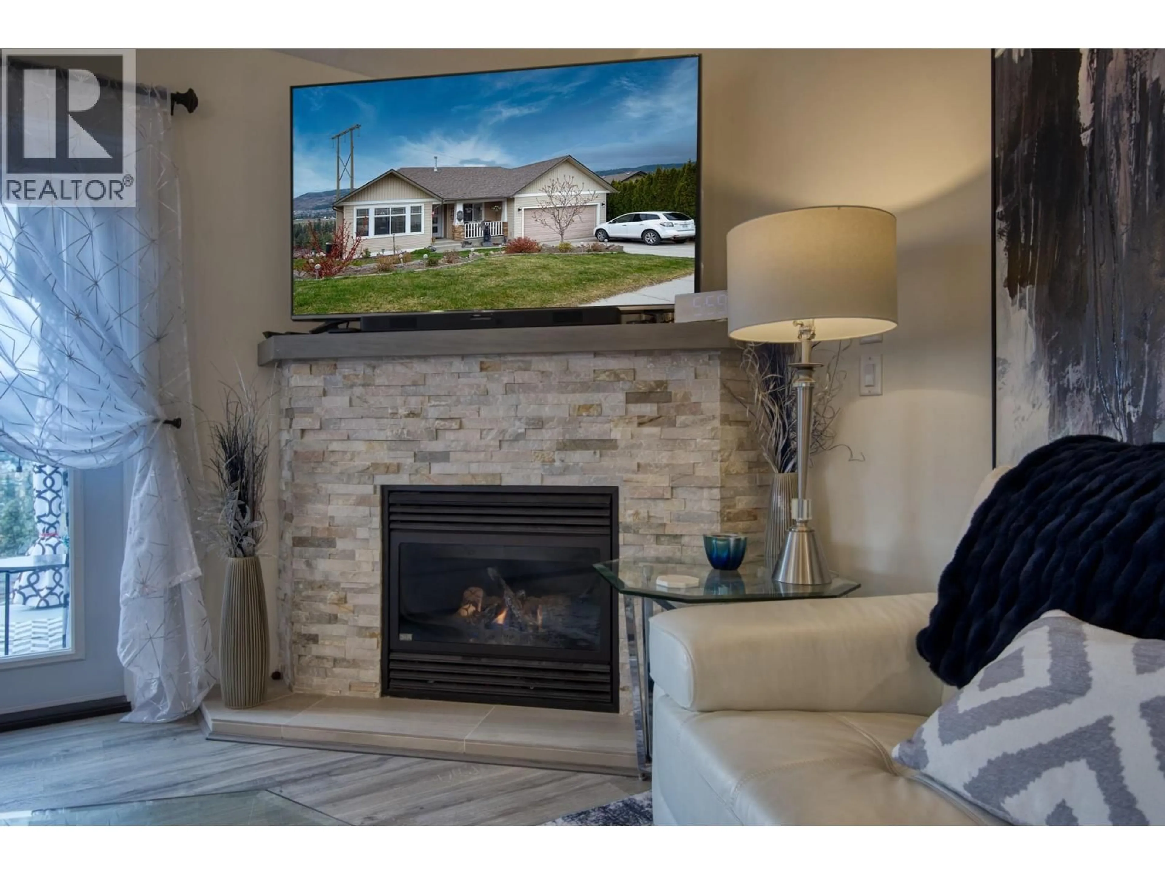 Home theater for 3088 SAGEVIEW ROAD, West Kelowna British Columbia V1Y2Y5