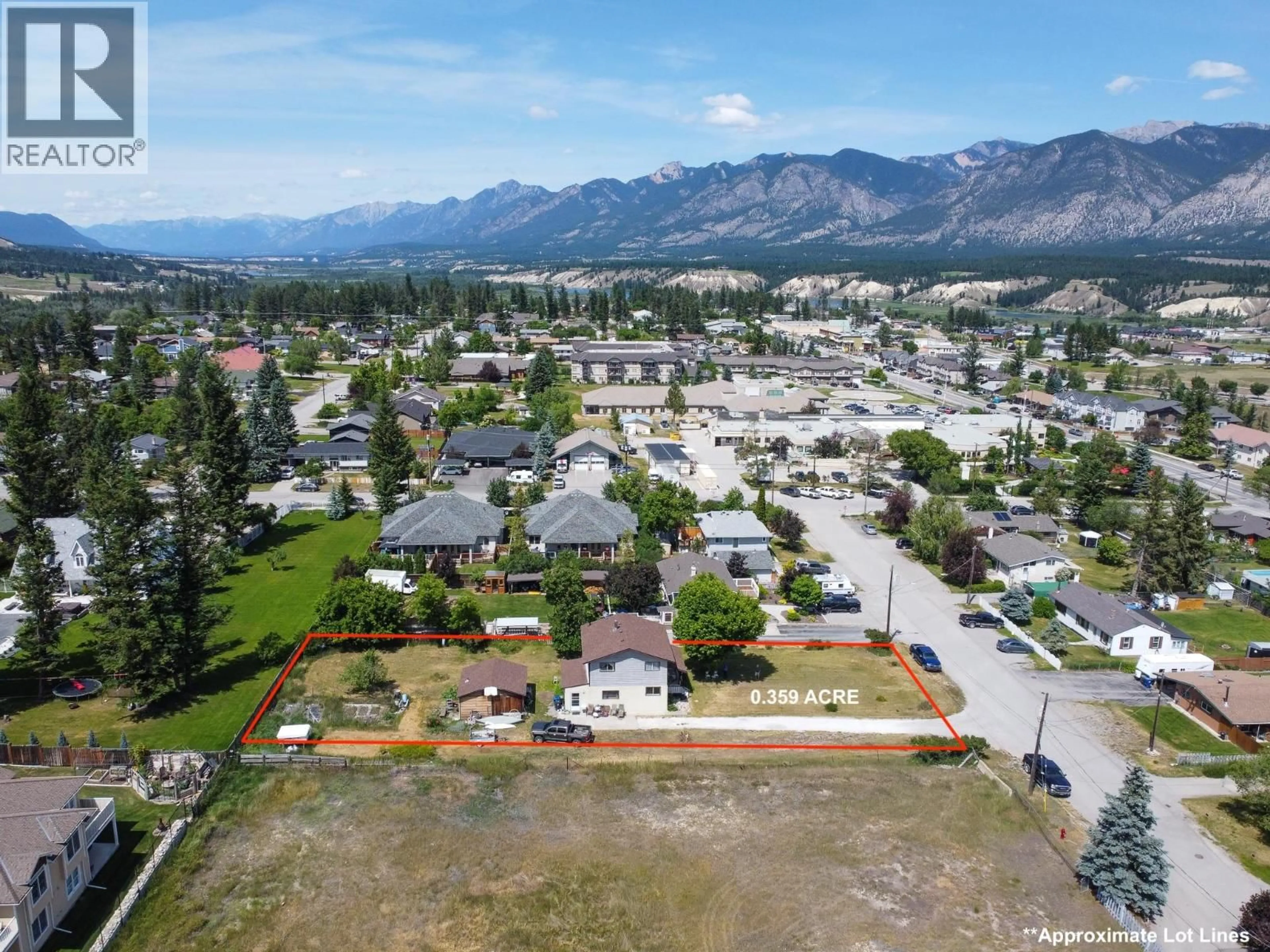 A pic from outside/outdoor area/front of a property/back of a property/a pic from drone, mountain view for 1012 11 AVENUE, Invermere British Columbia V0A1K4