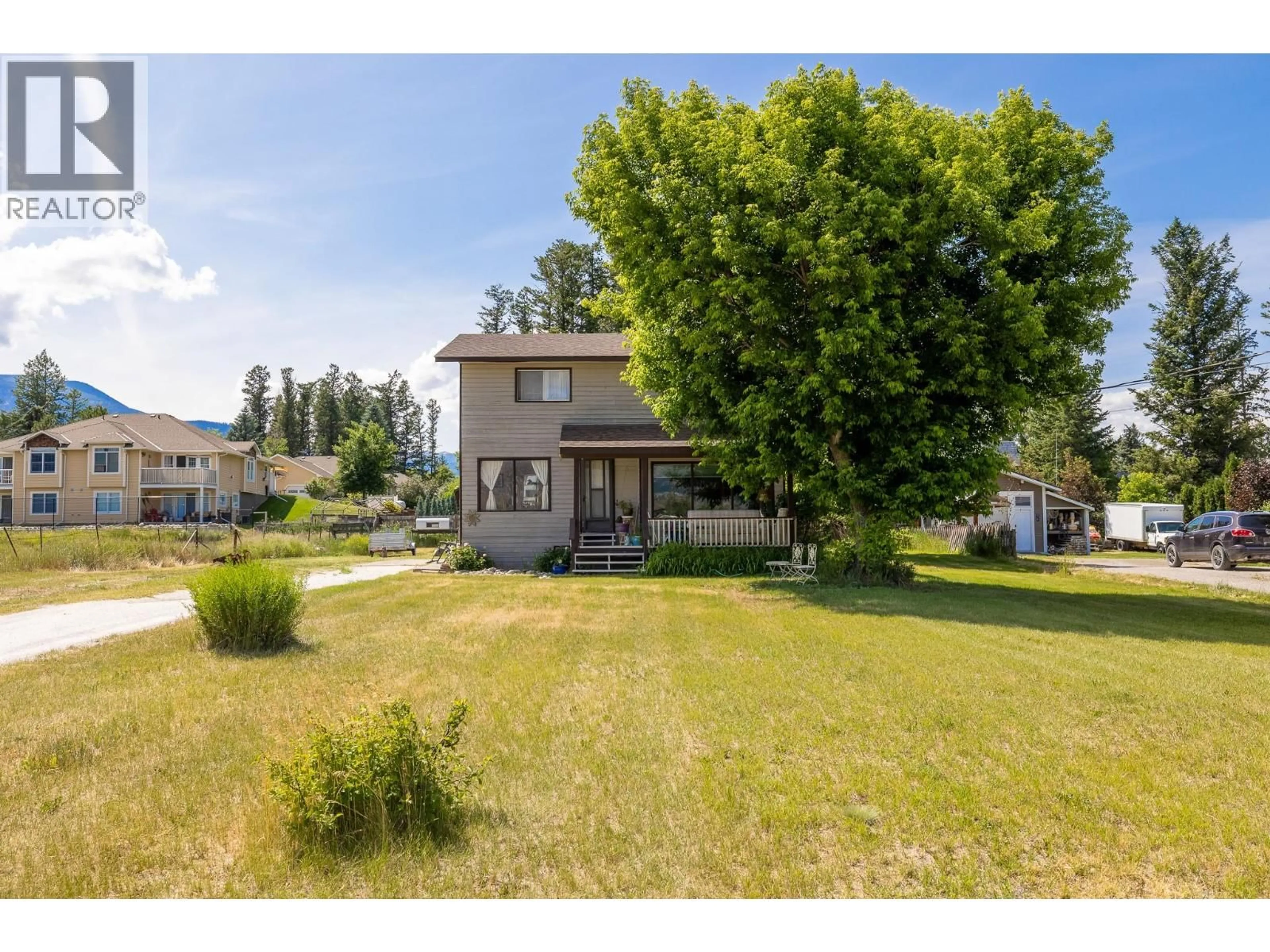 A pic from outside/outdoor area/front of a property/back of a property/a pic from drone, street for 1012 11 AVENUE, Invermere British Columbia V0A1K4