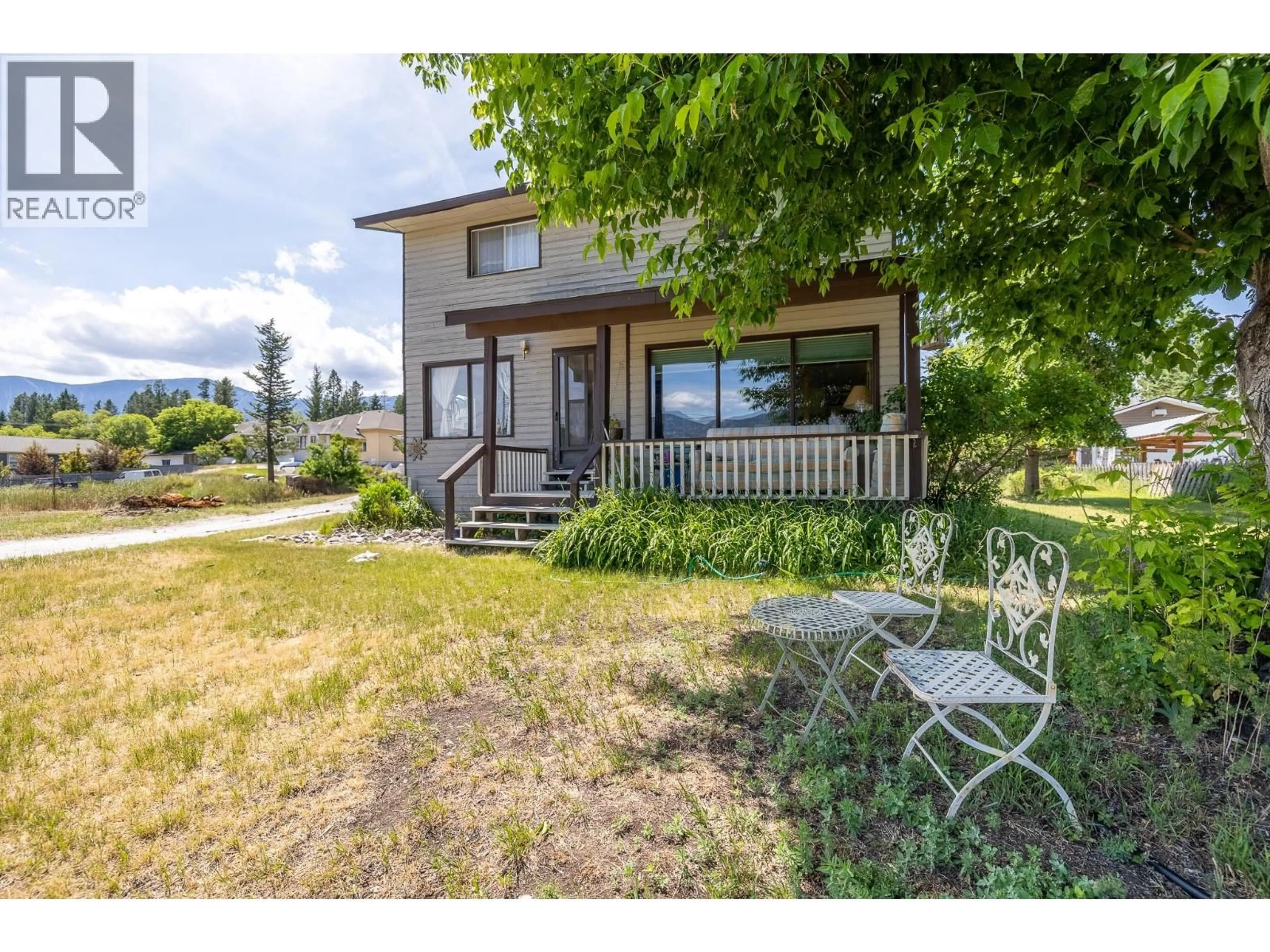 A pic from outside/outdoor area/front of a property/back of a property/a pic from drone, unknown for 1012 11 AVENUE, Invermere British Columbia V0A1K4