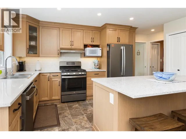 2240 97B HIGHWAY SOUTHEAST, Salmon Arm 3