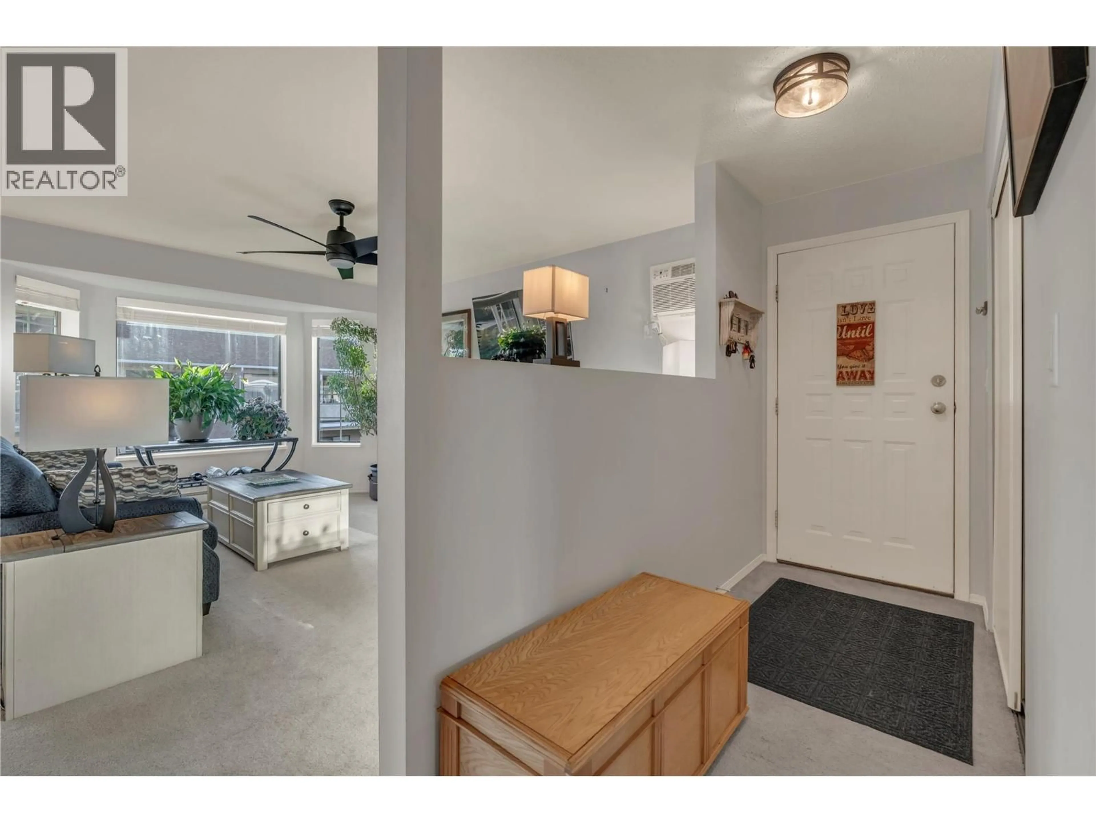 Indoor entryway for 10 - 13213 ARMSTRONG AVENUE, Summerland British Columbia V0H1Z5