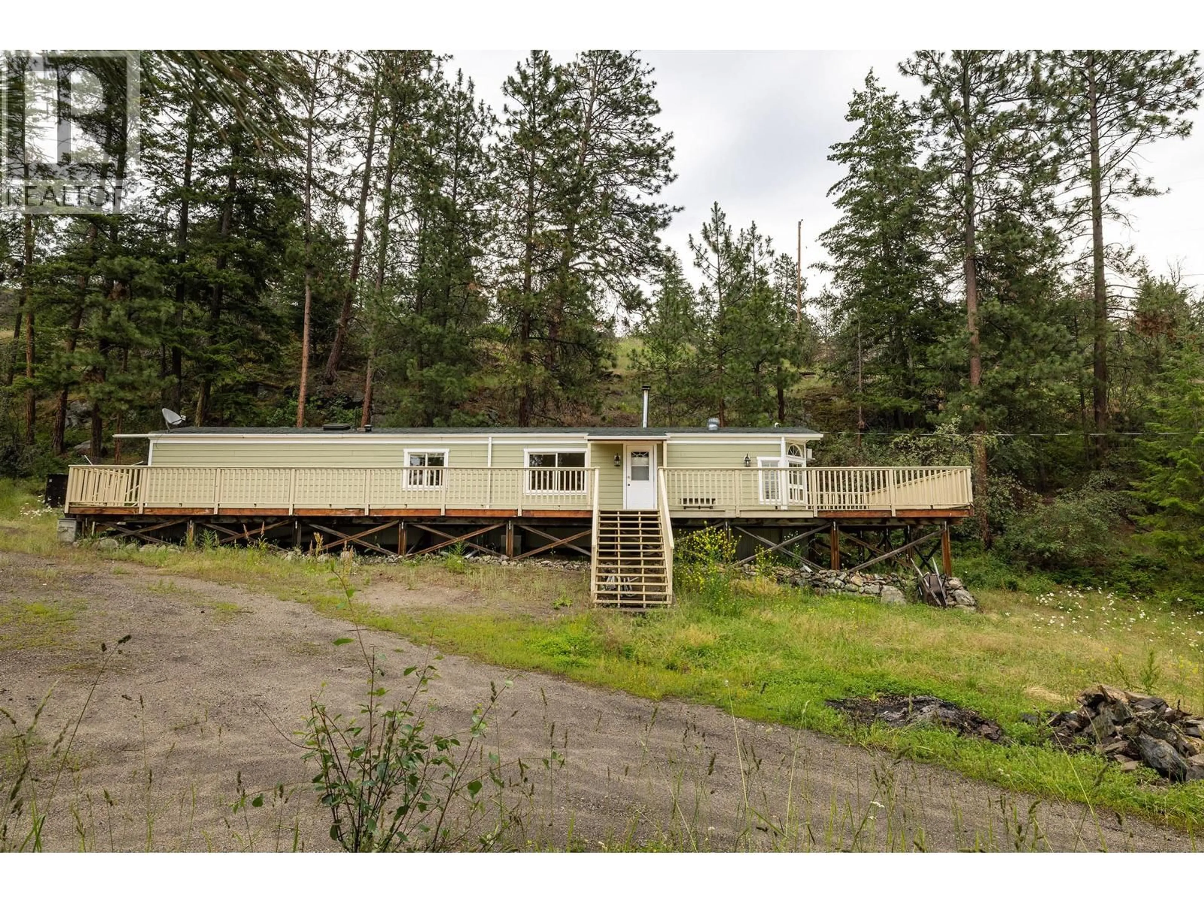 Unknown for 6439 FARMERS DRIVE, Kelowna British Columbia V1P1A2