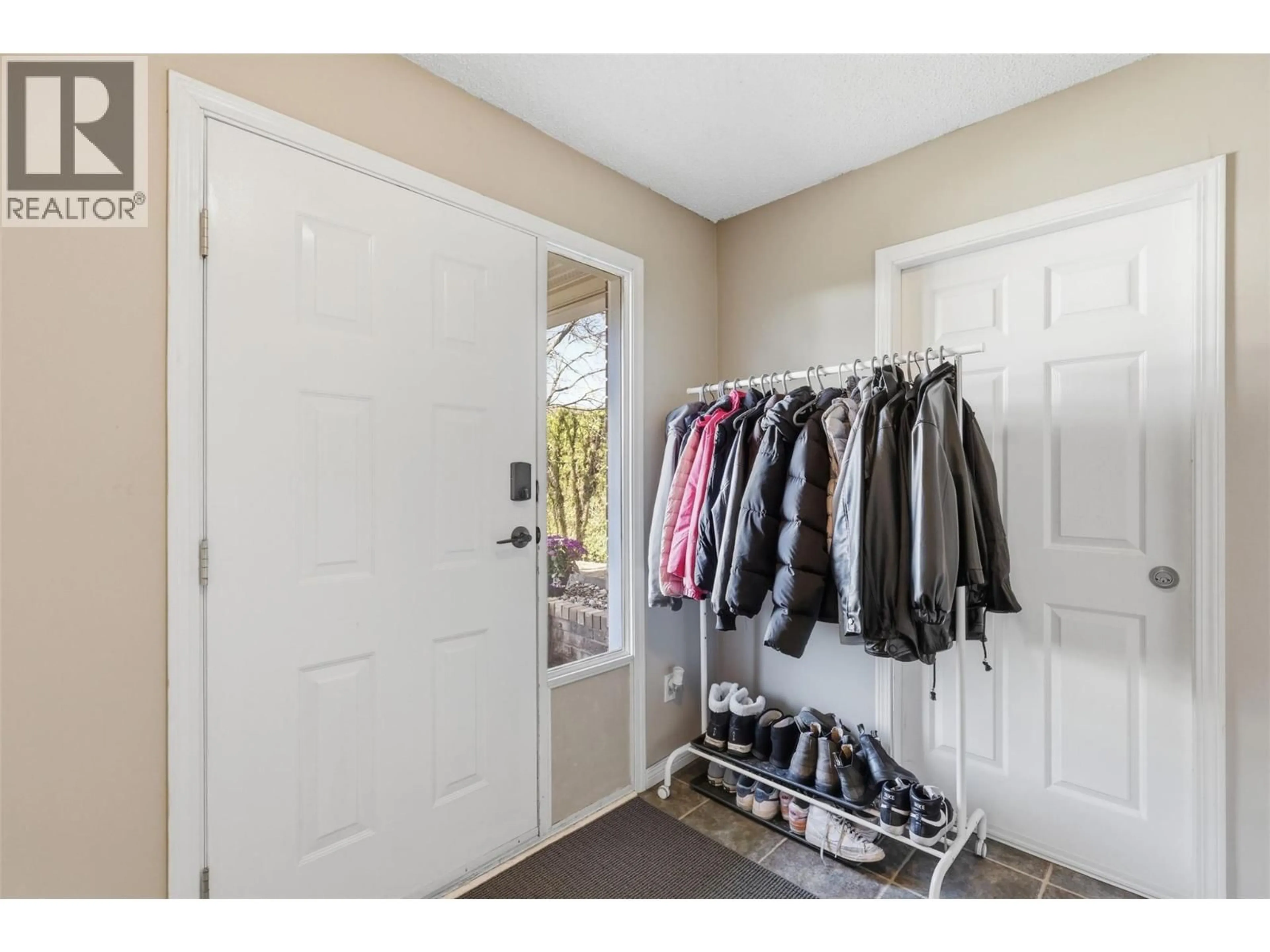 Storage room or clothes room or walk-in closet for 420 SENTINEL COURT, Kamloops British Columbia V2E2G6