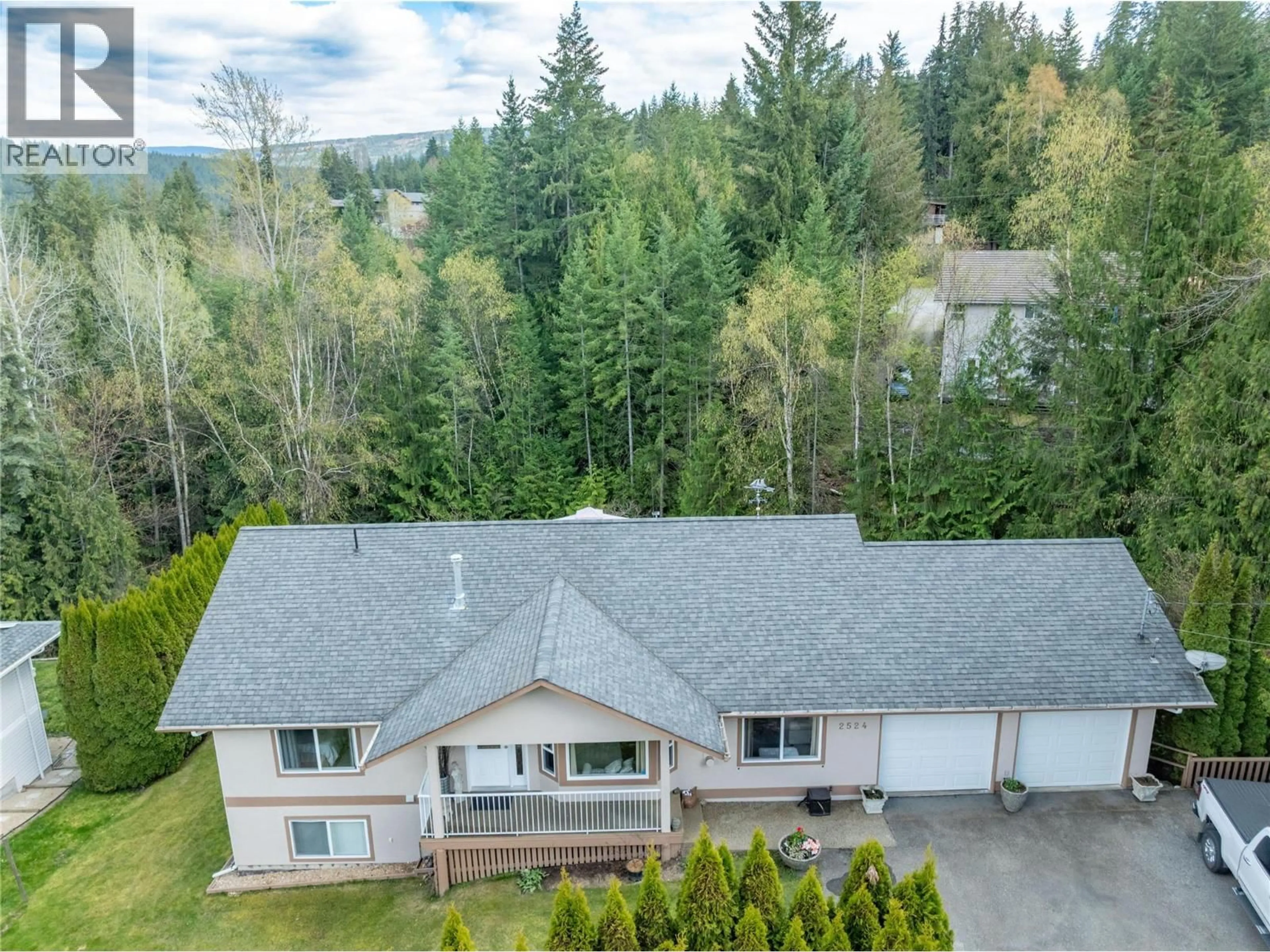 A pic from outside/outdoor area/front of a property/back of a property/a pic from drone, forest/trees view for 2524 PARKDALE PLACE, Blind Bay British Columbia V0E1H1