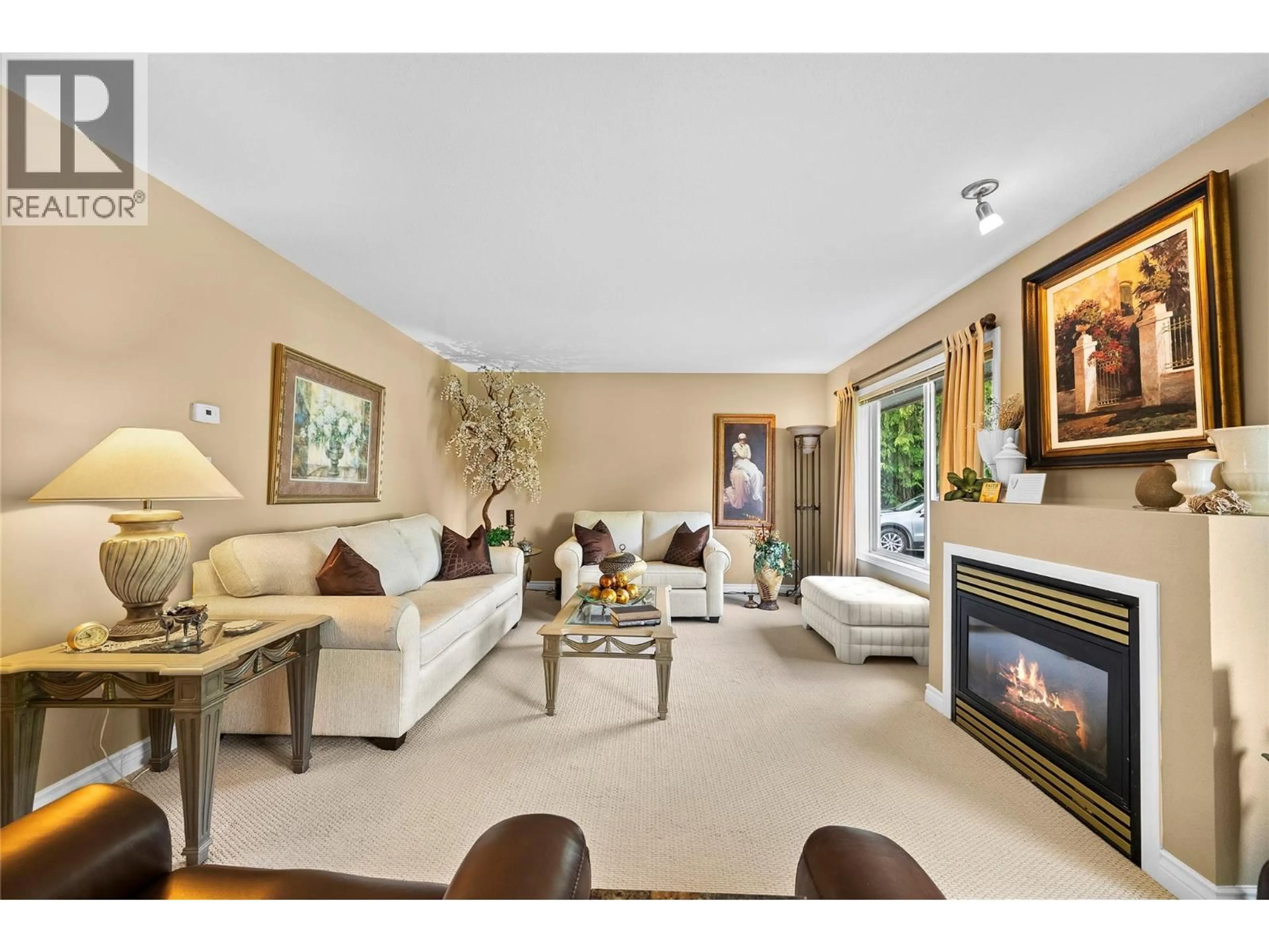 Living room with furniture, unknown for 2524 PARKDALE PLACE, Blind Bay British Columbia V0E1H1