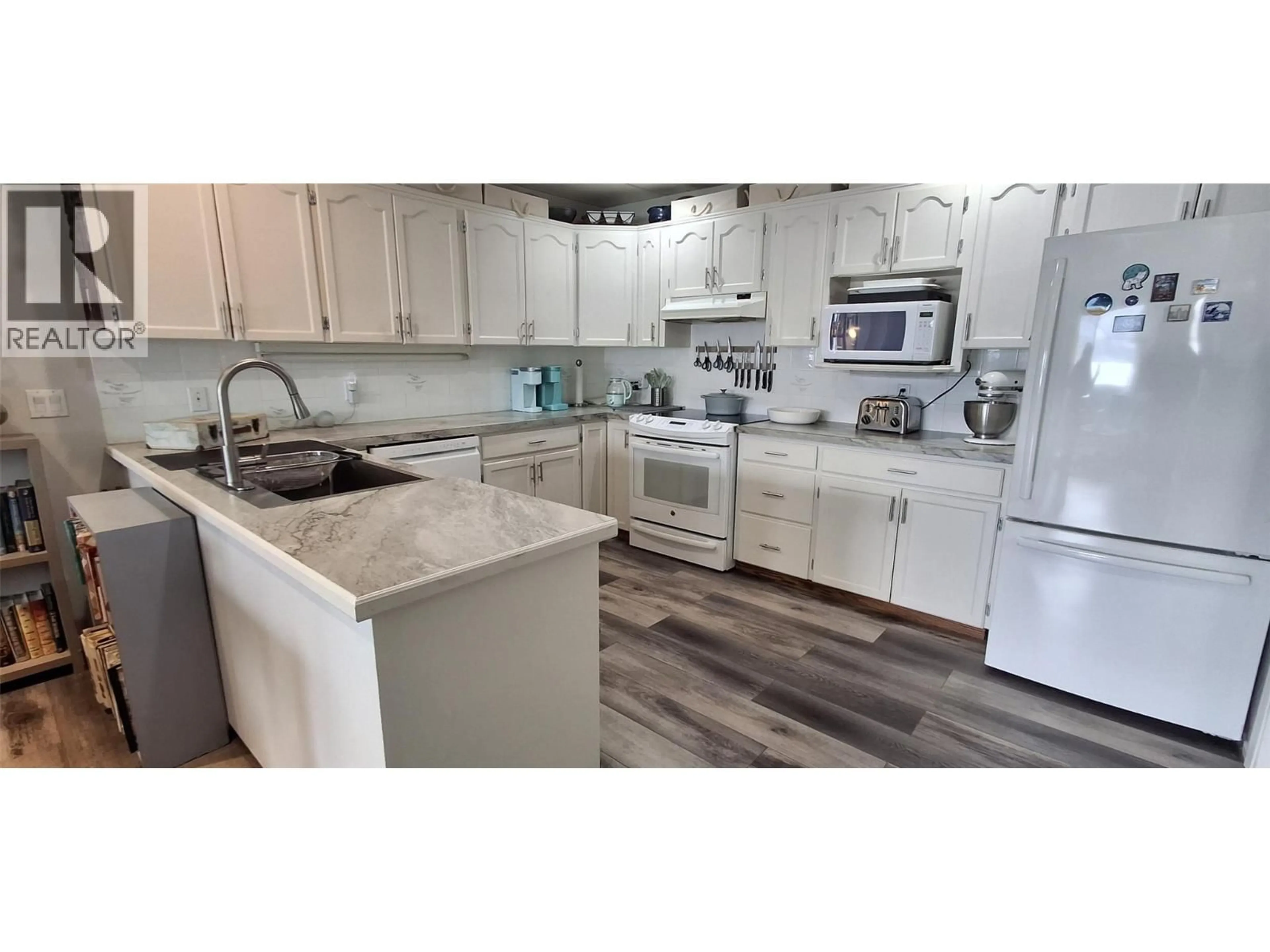 Open concept kitchen, ceramic/tile floor for 3610 EAGLE BAY ROAD, Eagle Bay British Columbia V0E1T0