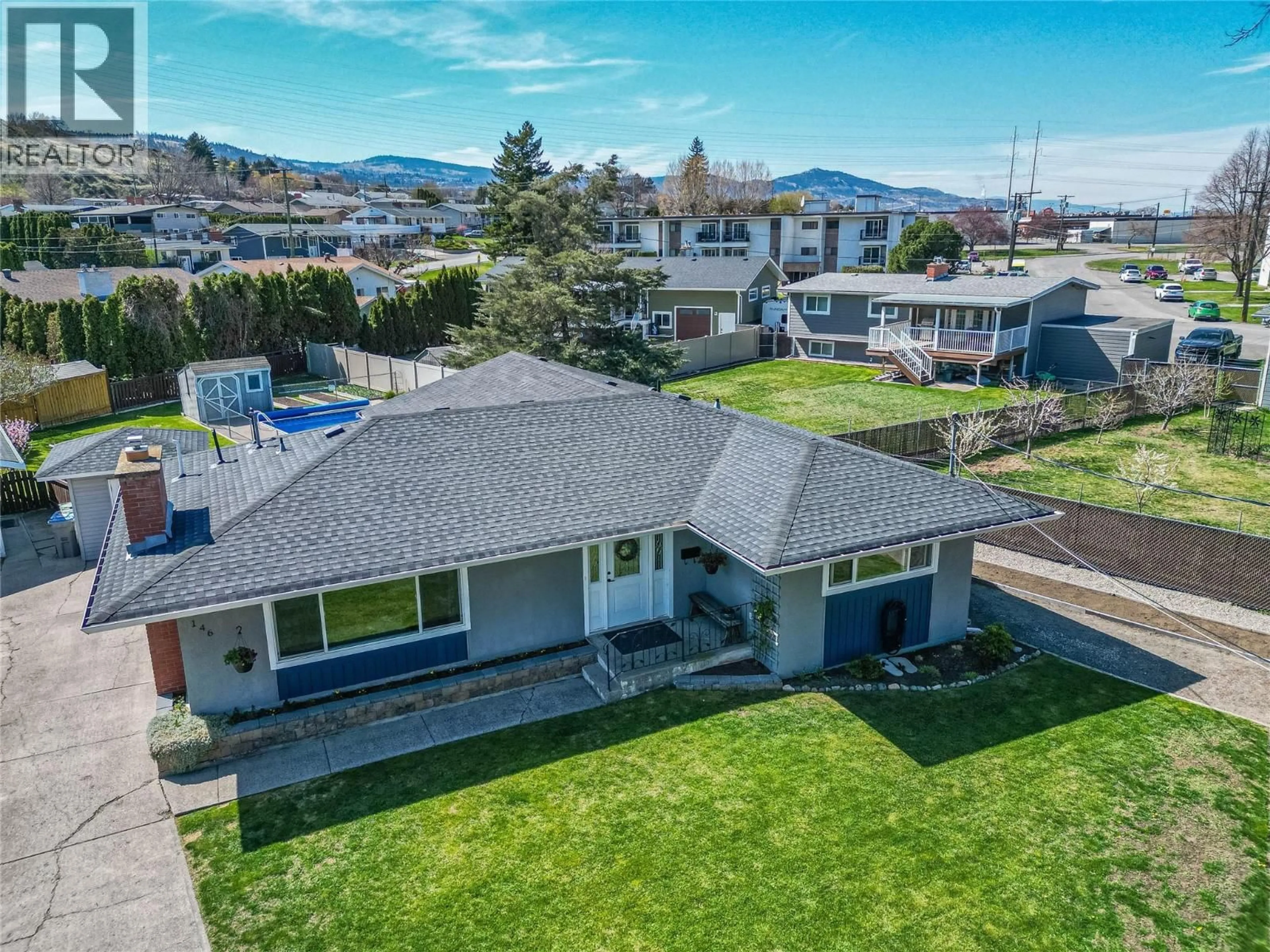 A pic from outside/outdoor area/front of a property/back of a property/a pic from drone, unknown for 146 CURLEW PLACE, Kamloops British Columbia V2C4J1