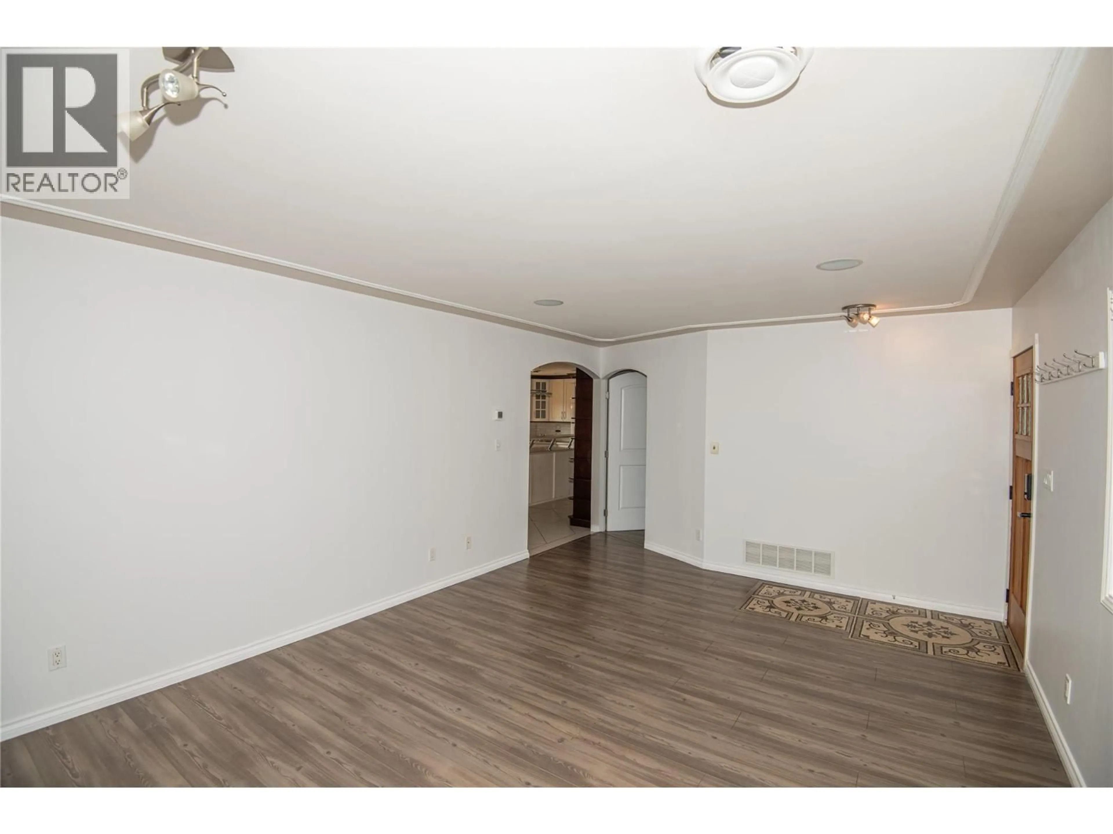 A pic of a room for 1825 PARKCREST AVENUE, Kamloops British Columbia V2B4W8