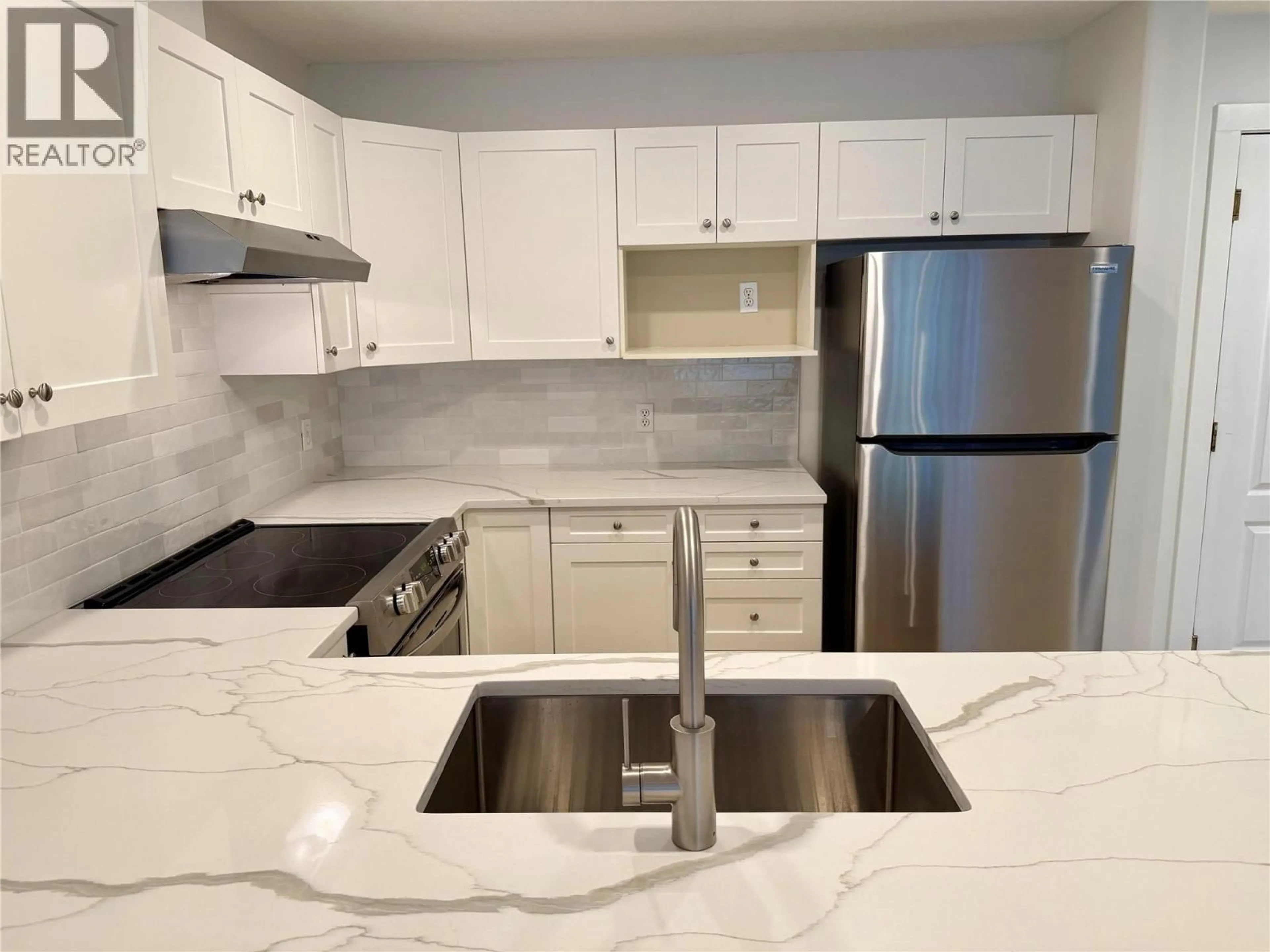 Standard kitchen, unknown for 118 - 1002 RIVERSIDE AVENUE, Sicamous British Columbia V0E2V1