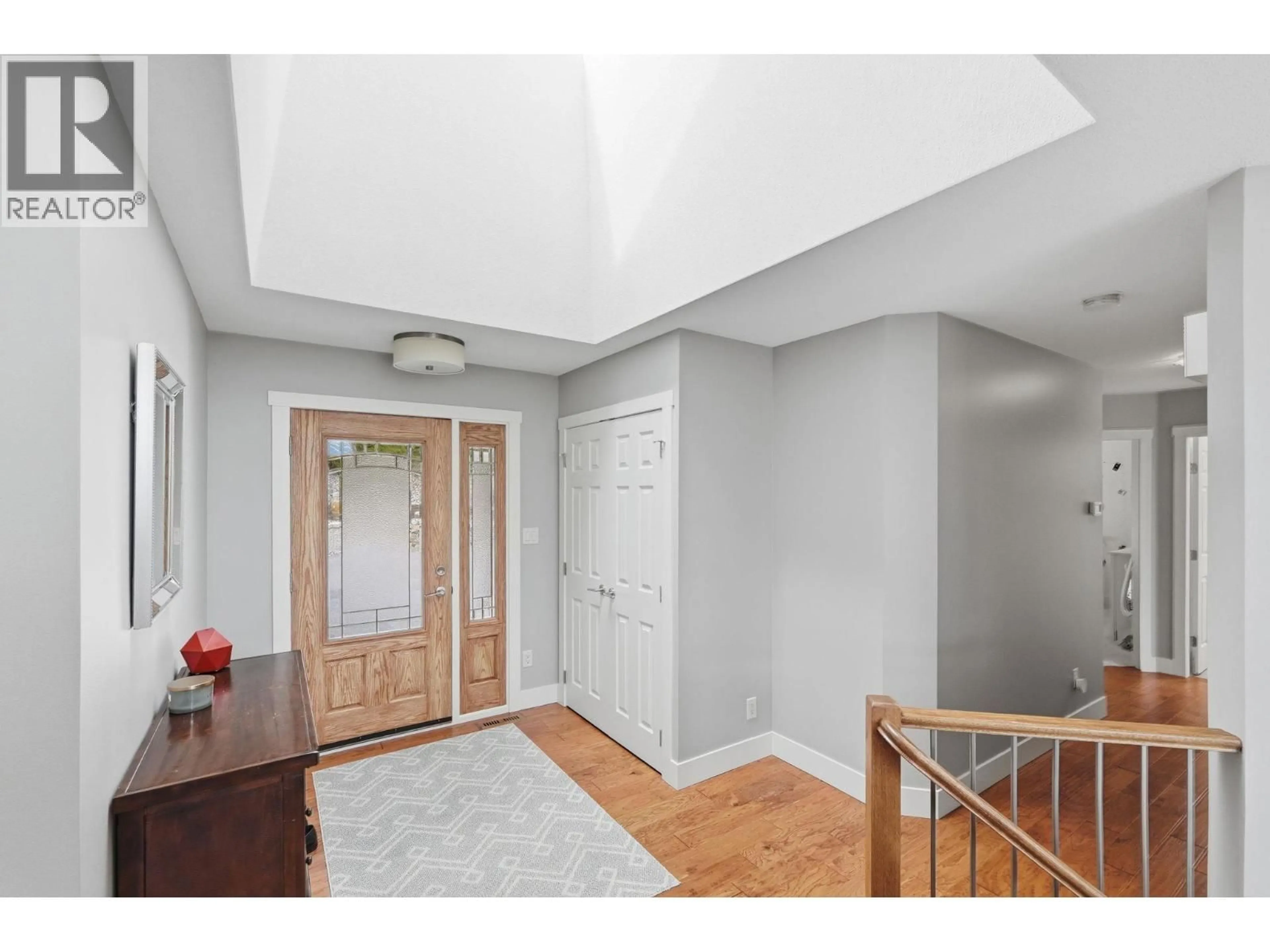 Indoor entryway for 1577 KLEIN ROAD, West Kelowna British Columbia V1Z3H5