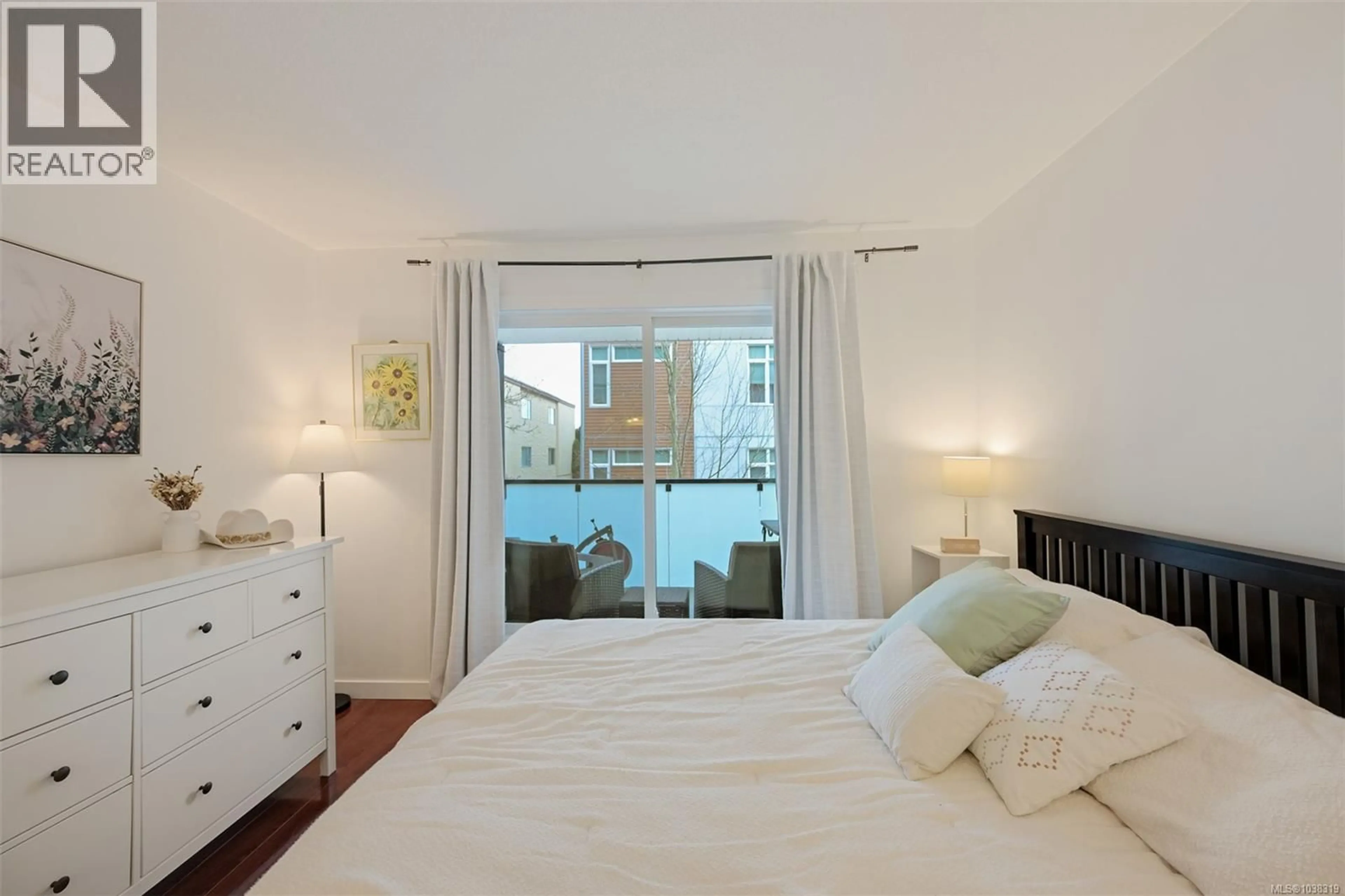 Bedroom with bed, unknown for 201 - 1619 MORRISON STREET, Victoria British Columbia V8R6R8