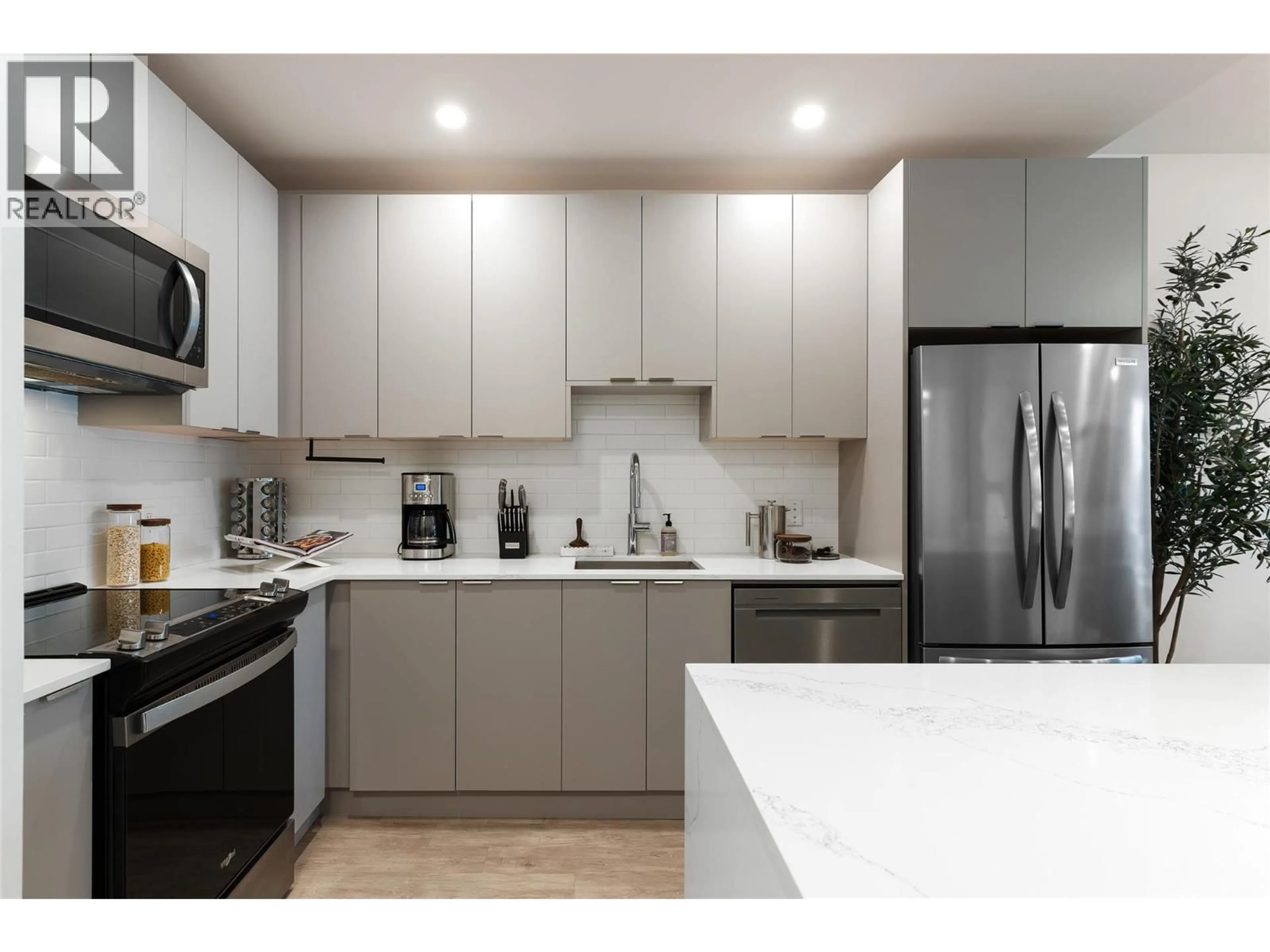 Unknown for 4403 - 1701 COURSIER AVENUE, Revelstoke British Columbia V0E2S3