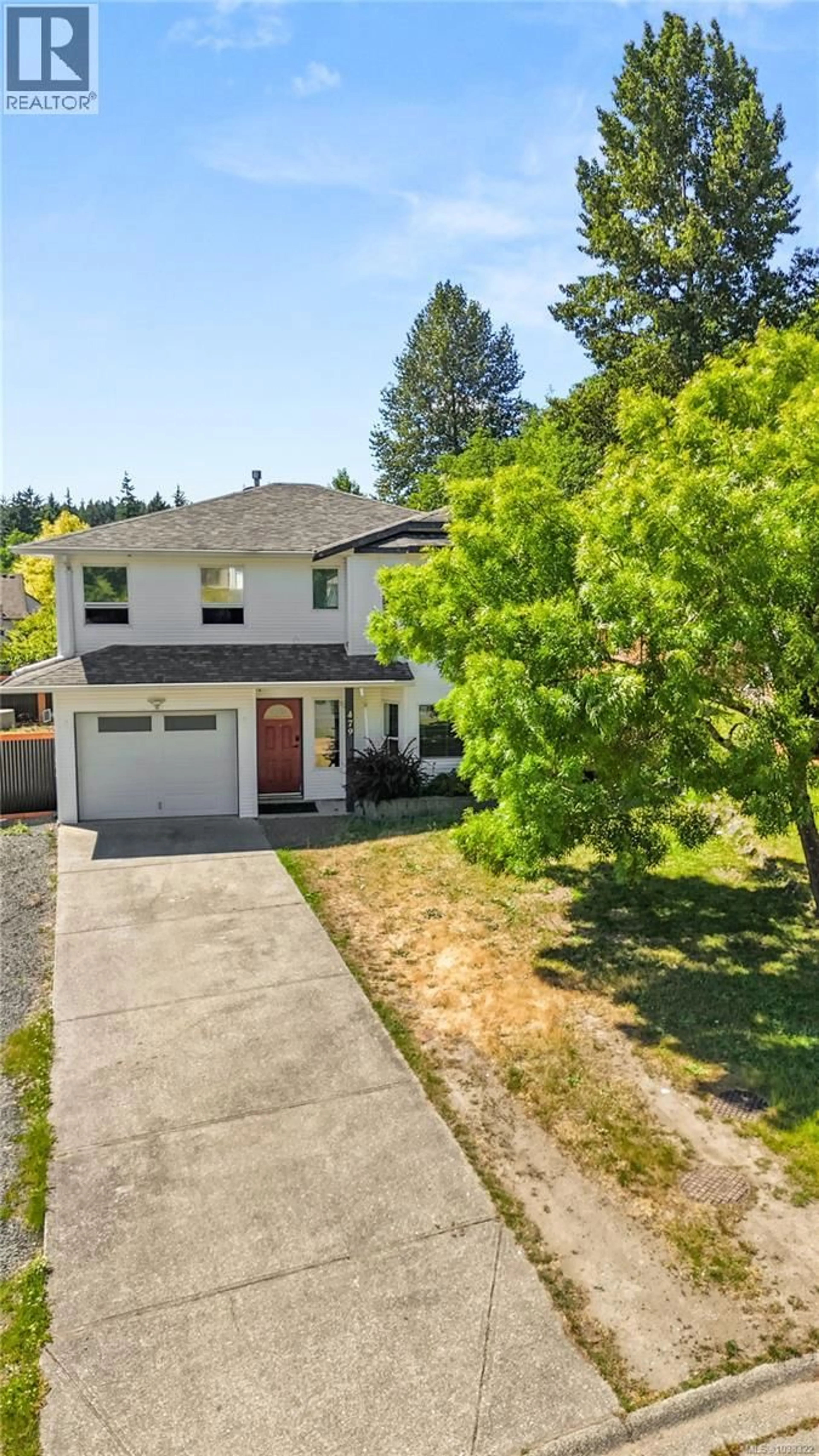 A pic from outside/outdoor area/front of a property/back of a property/a pic from drone, street for 479 CANDY LANE, Campbell River British Columbia V9W8B5