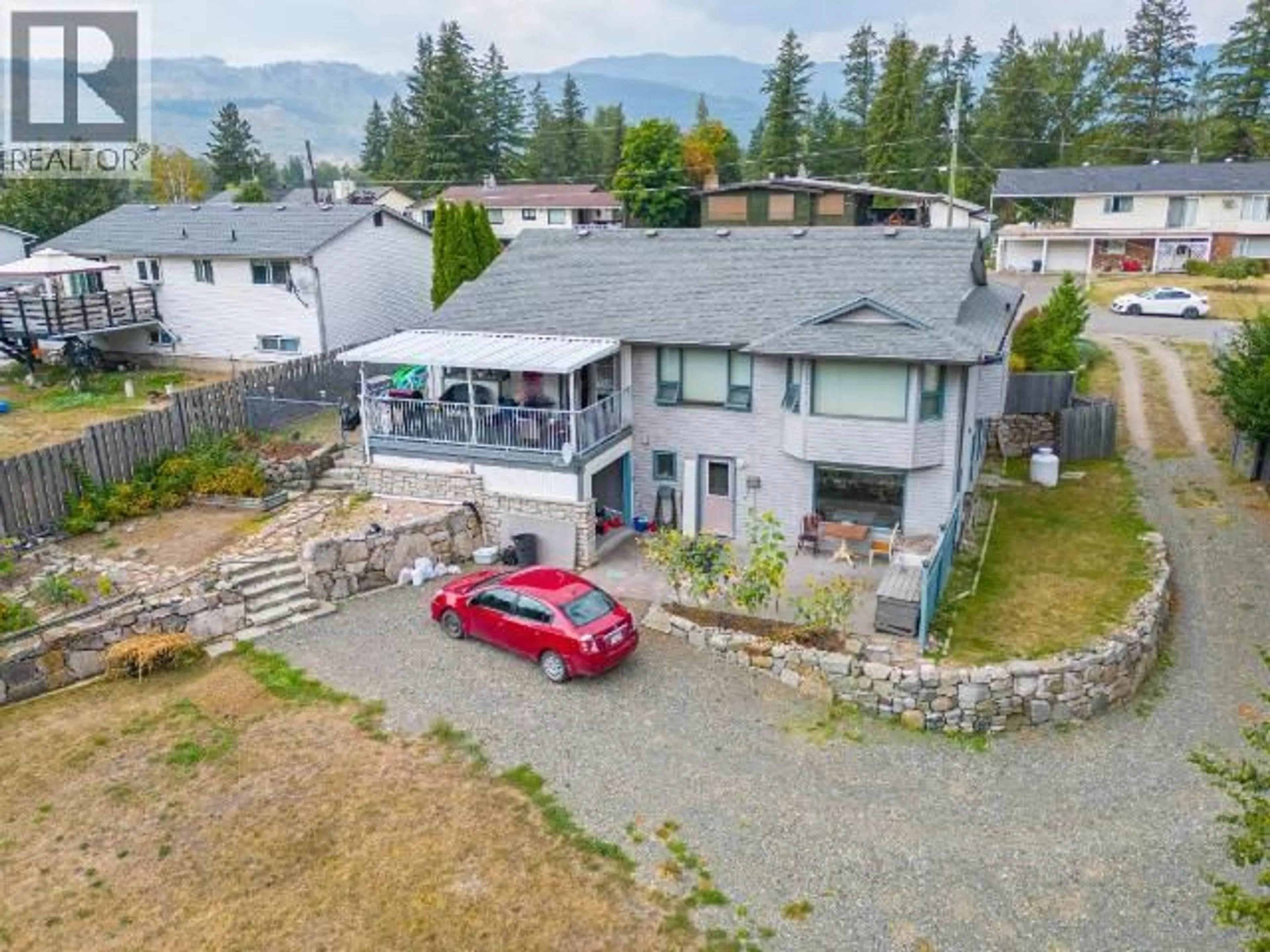 A pic from outside/outdoor area/front of a property/back of a property/a pic from drone, mountain view for 4728 SPRUCE CRESCENT, Barriere British Columbia V0E1E0