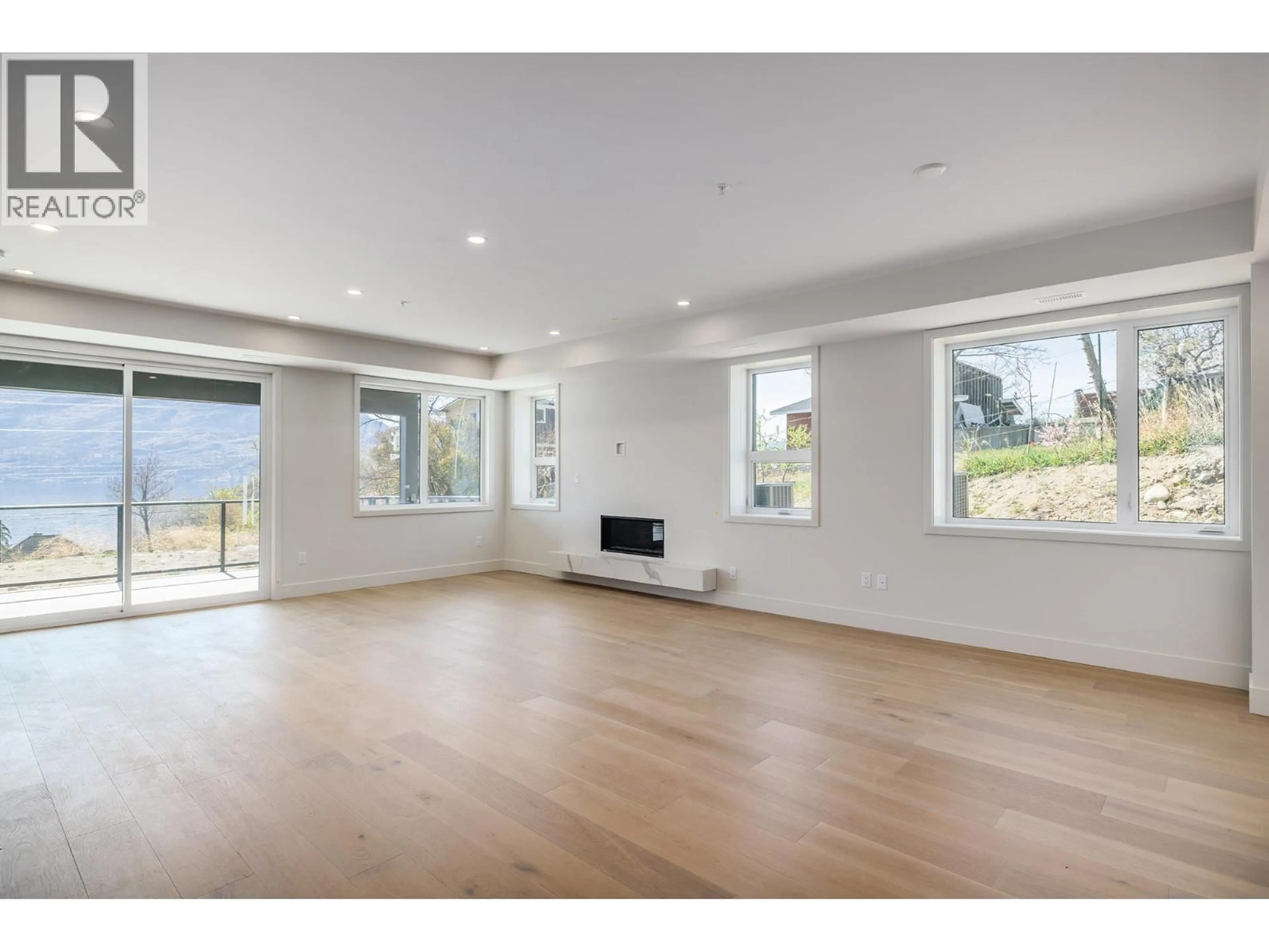 A pic of a room for 102 - 5304 BUCHANAN ROAD, Peachland British Columbia V0H1X1