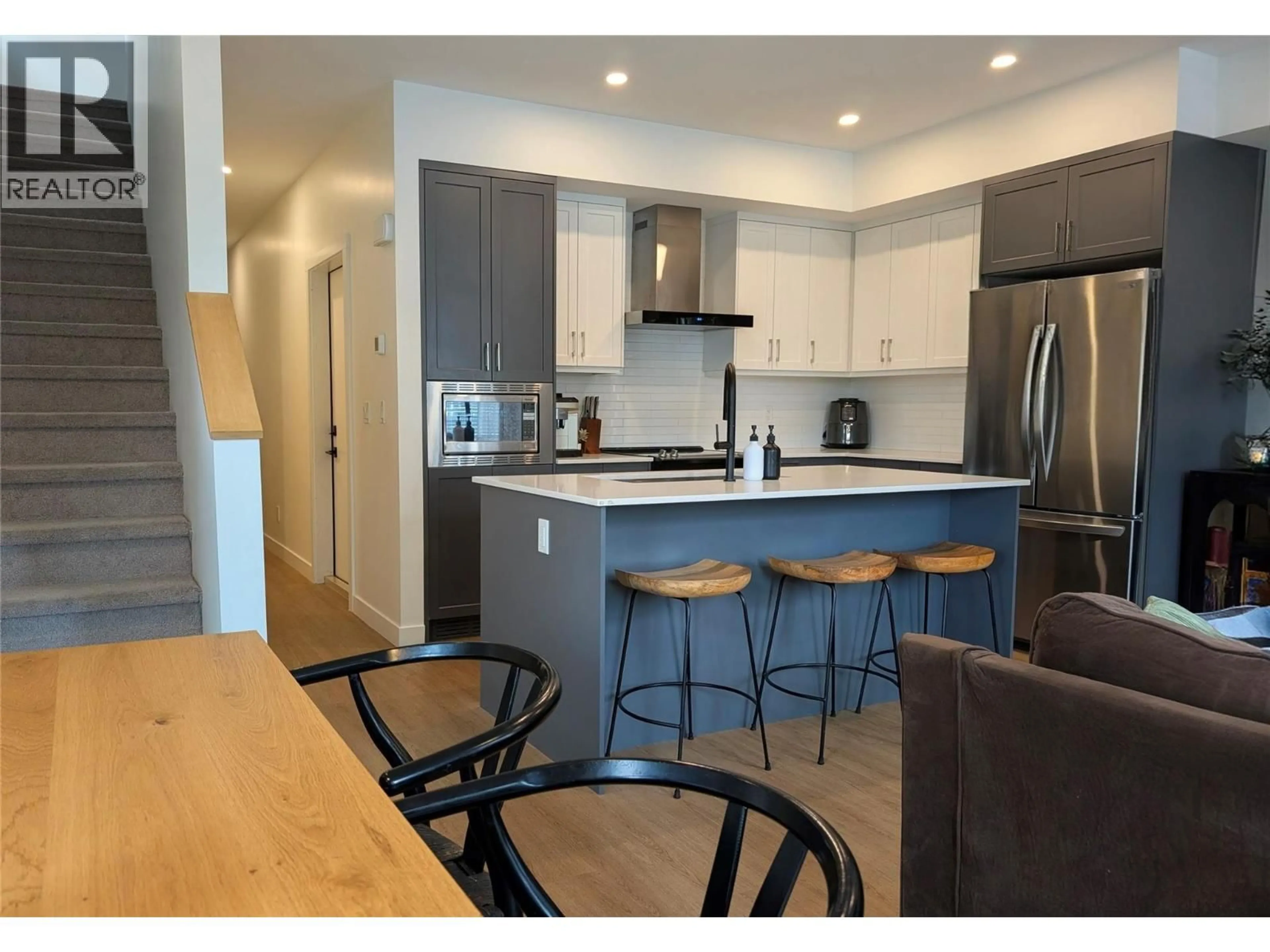 Open concept kitchen, wood/laminate floor for 12 - 703 15A CRESCENT, Invermere British Columbia V0A1K4