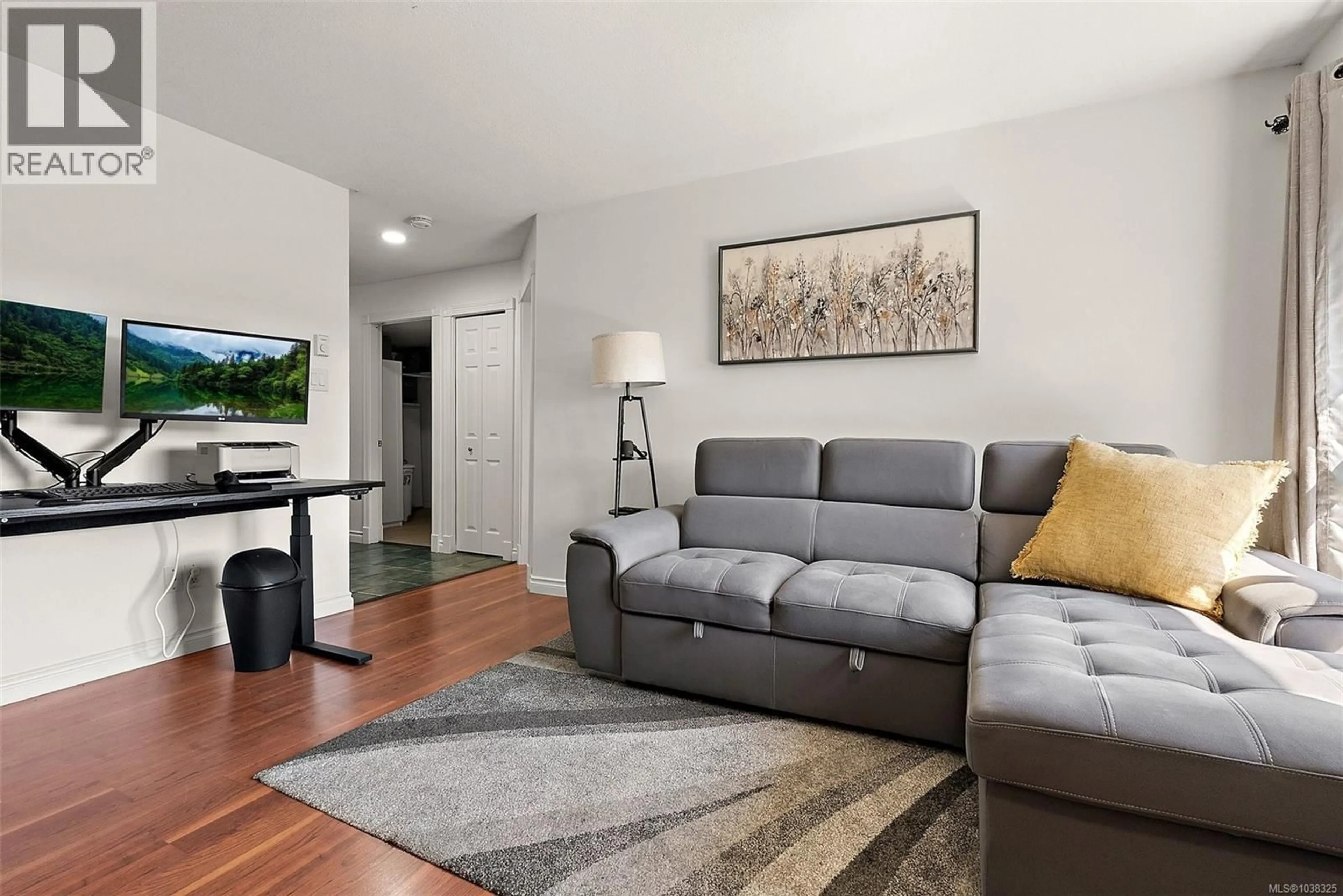 Living room with furniture, unknown for 306 - 7 GORGE ROAD WEST, Saanich British Columbia V9A1L9