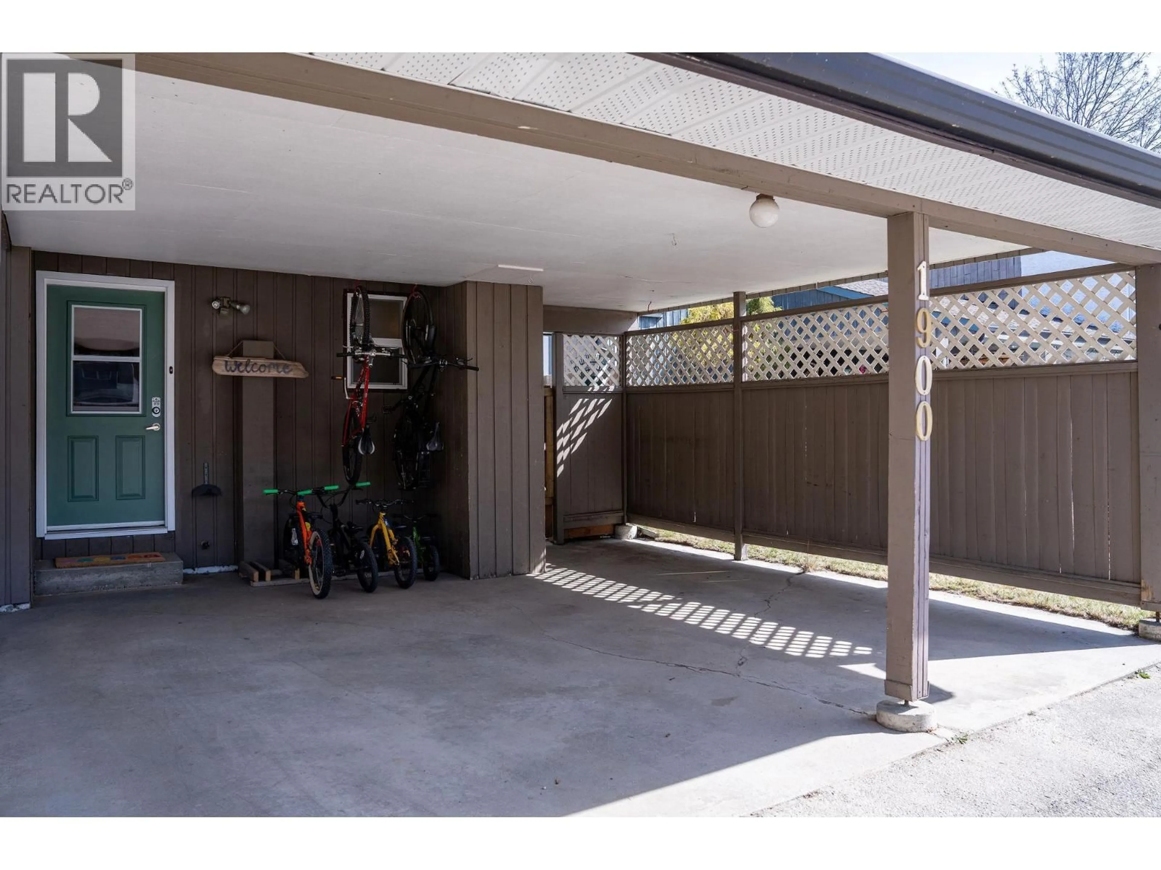 Indoor garage for 1900 JADE PLACE, Revelstoke British Columbia V0E2S0