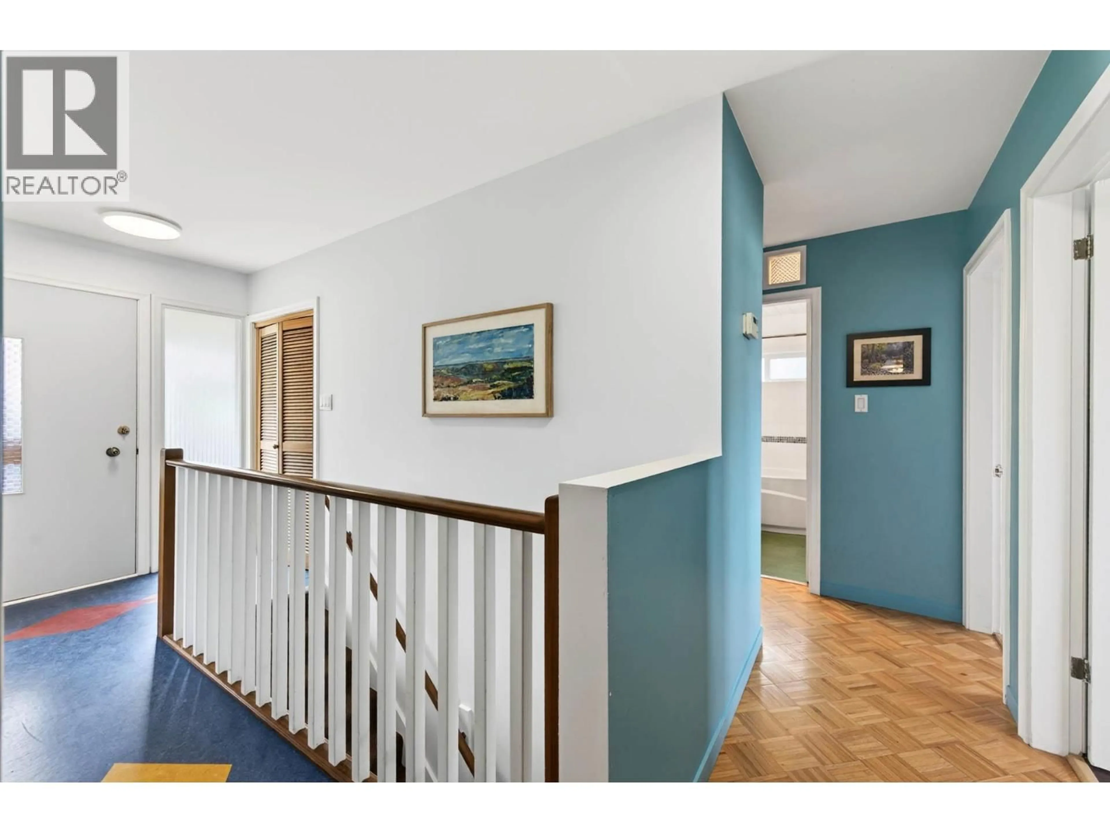 Indoor foyer for 640 FRASER STREET, Kamloops British Columbia V2C3H2